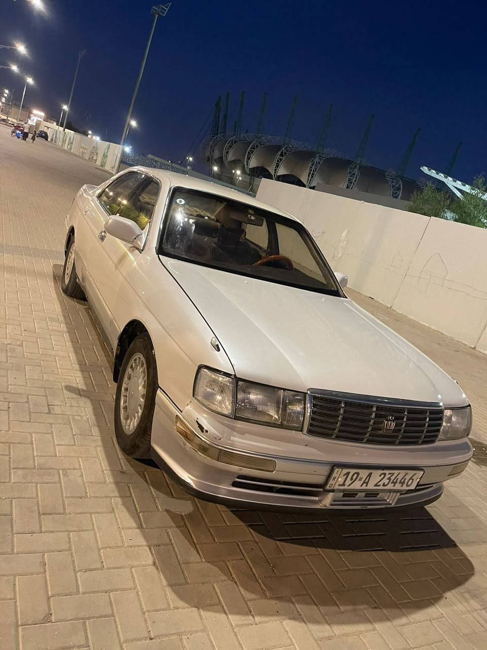 السلام عليكم بطه
منفصل للبيع موديل 1994 رقم كربلاء انكليزي 

سنويه 2030 كير ومكينه 2500 
السعر 49 وبيها مجال للشراي 
العنوان البصرة 
للاستفسار علئ الرقم  ***********
