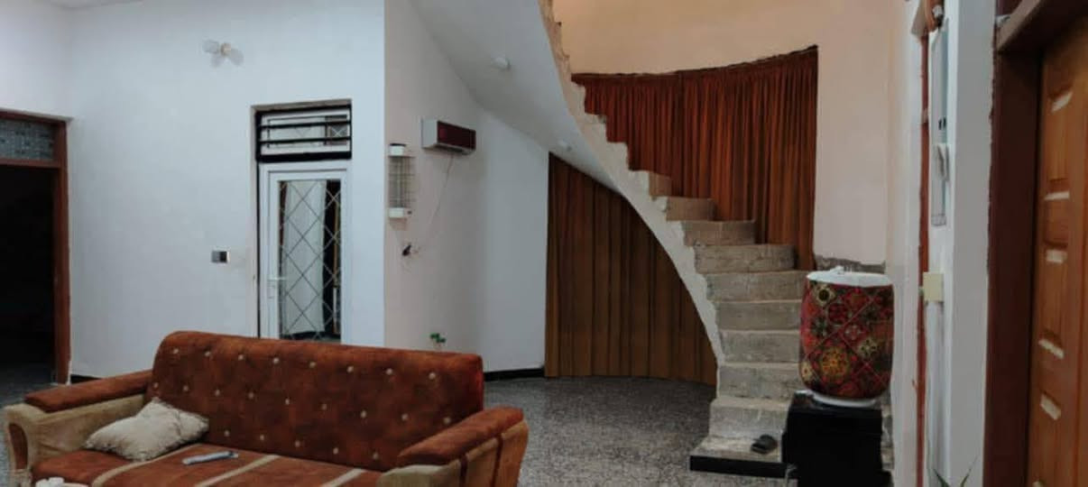 🏠 #الدار_للبيع | طابو صرف
📍 الموقع: #الديوانية – حي الإمام الصادق (الجتّة)

📐 المساحة: 214 م²
💰 مطلوب إسكان: 63 مليون
📆 القسط الشهري: 330 ألف
🏷️ المطلوب باليد : 130 مليون

🔹 تفاصيل الدار:
طابق واحد كونكريت مسلح 
غرفتين نوم
صاله
استقبال
مطبخ
صحيات داخلية وخارجية
مناور عدد (2)
طارمة
حديقة

📞 للاستفسار رقم :
***********
