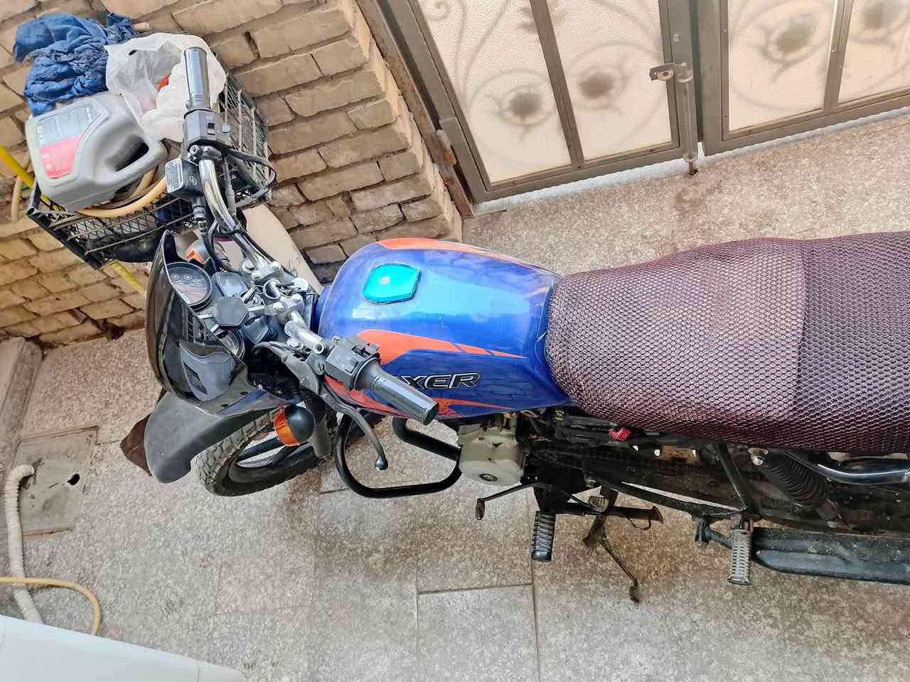 بوكسر للبيع 23 وبسمي الدراجه امجفتهه قبل 4اشهر رايدهه بمليونين وبيهه مجال كلش بصيط اشراي خابرني
***********
