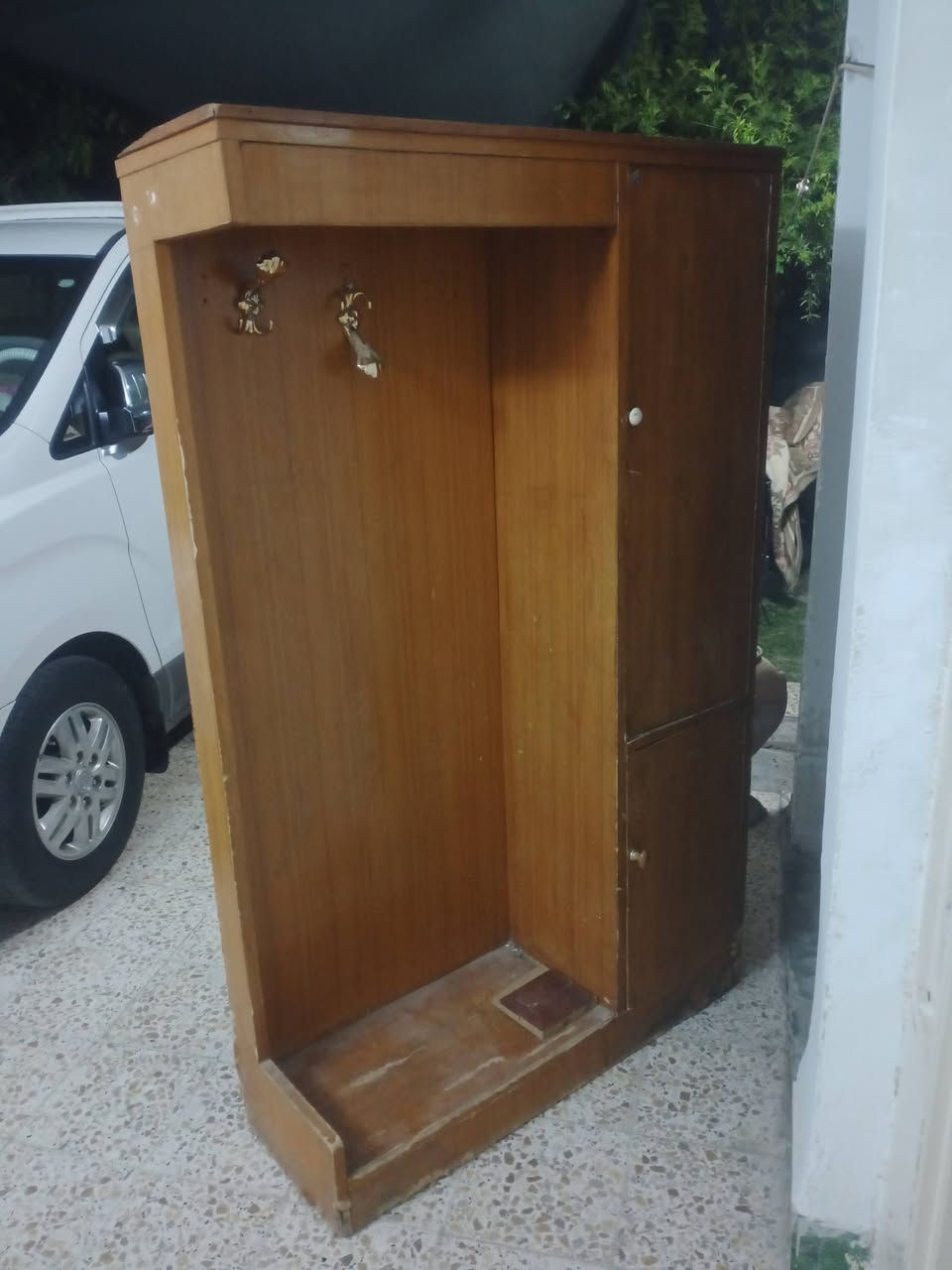 سلام عليكم غراض للبيع كلمن وسعره مناسب خابرني ***********
مستعجل عليه
