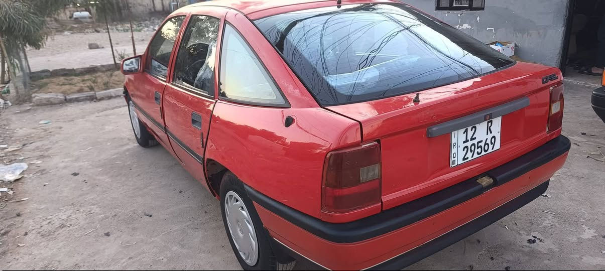 اوبل فيكترا للبيع مكان موصل سعرها35 وبيها مجال مارد خاص اتصال رقمي***********
