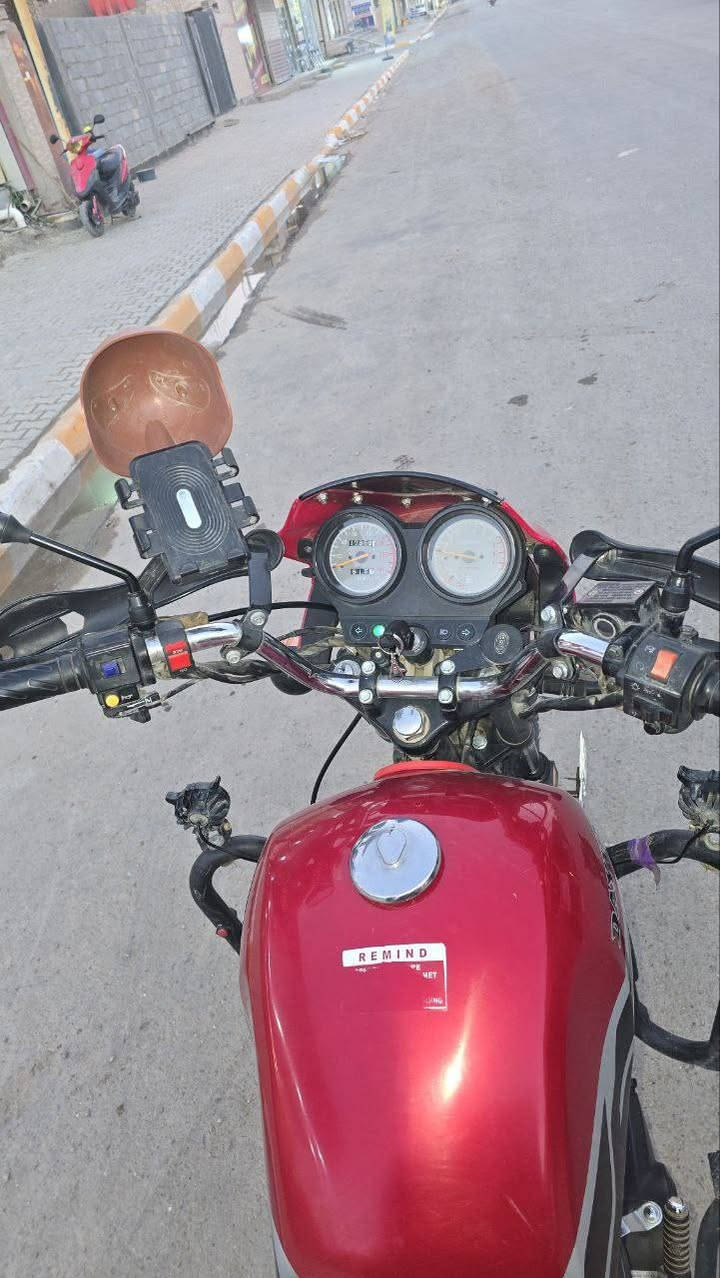 دايوان جبلي محرك 200cc لون احمر مميز موديل 23
رقم وسنويه باسمي رقم انكليزي تحويل ثاني يوم
محرك خير من الله جيب فيتر وافحص
 كهربائيات كلها شغاله
ماشيه 18 الف حقيقي قابل للزيادة 
 الس.ع.ر 2450 وبي مجال
المكان الطارميه بغداد
***********
