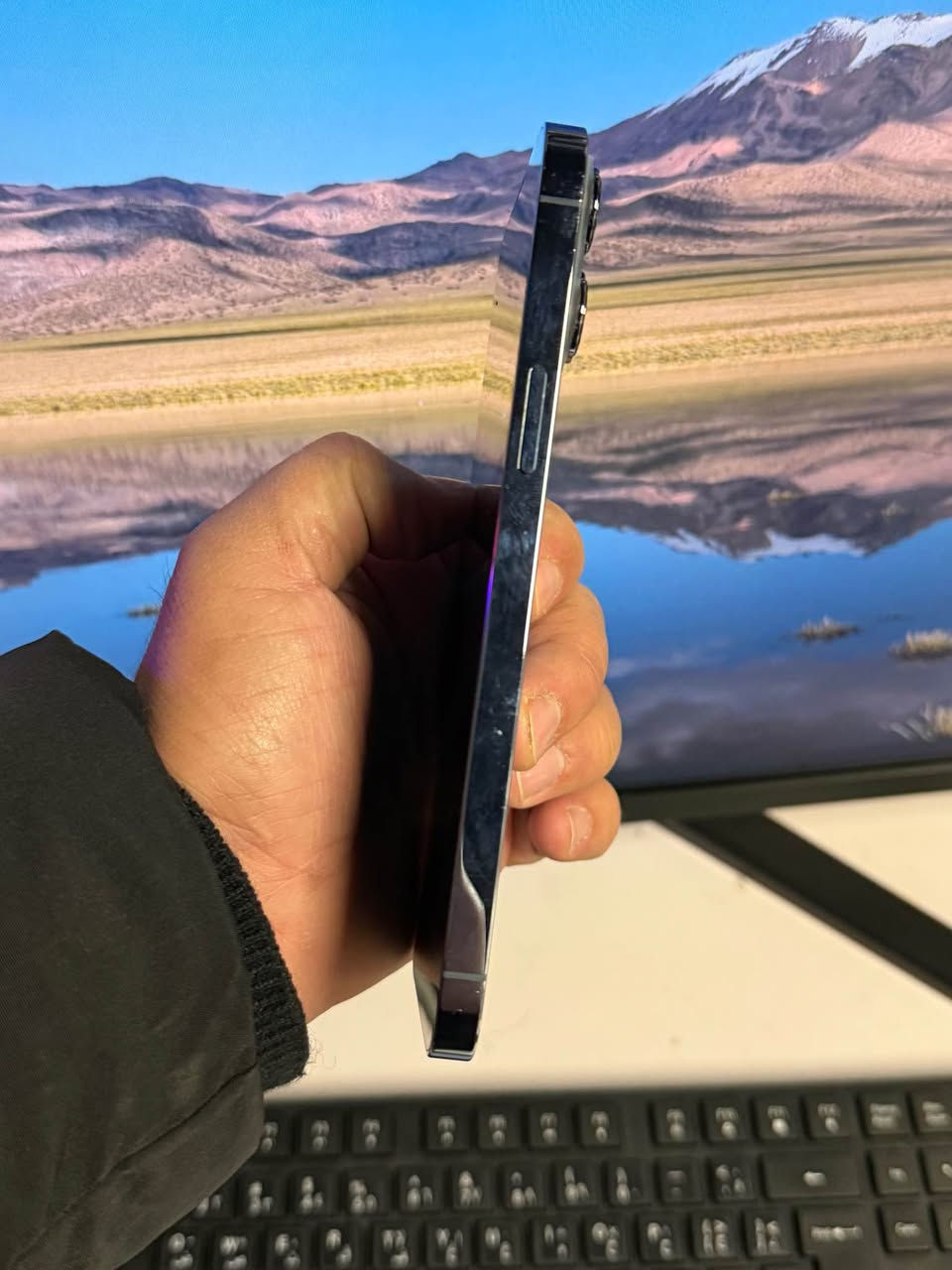 iphone 13 Pro max 
430$
بێ شوخت و زۆڕ پاك پاكەتی خۆی لەگەڵە
لەهەموو بازاڕ بەو نرخە گلەی بكە 
نەكراوە و بێكشە

*********** السليمانية, العراق
