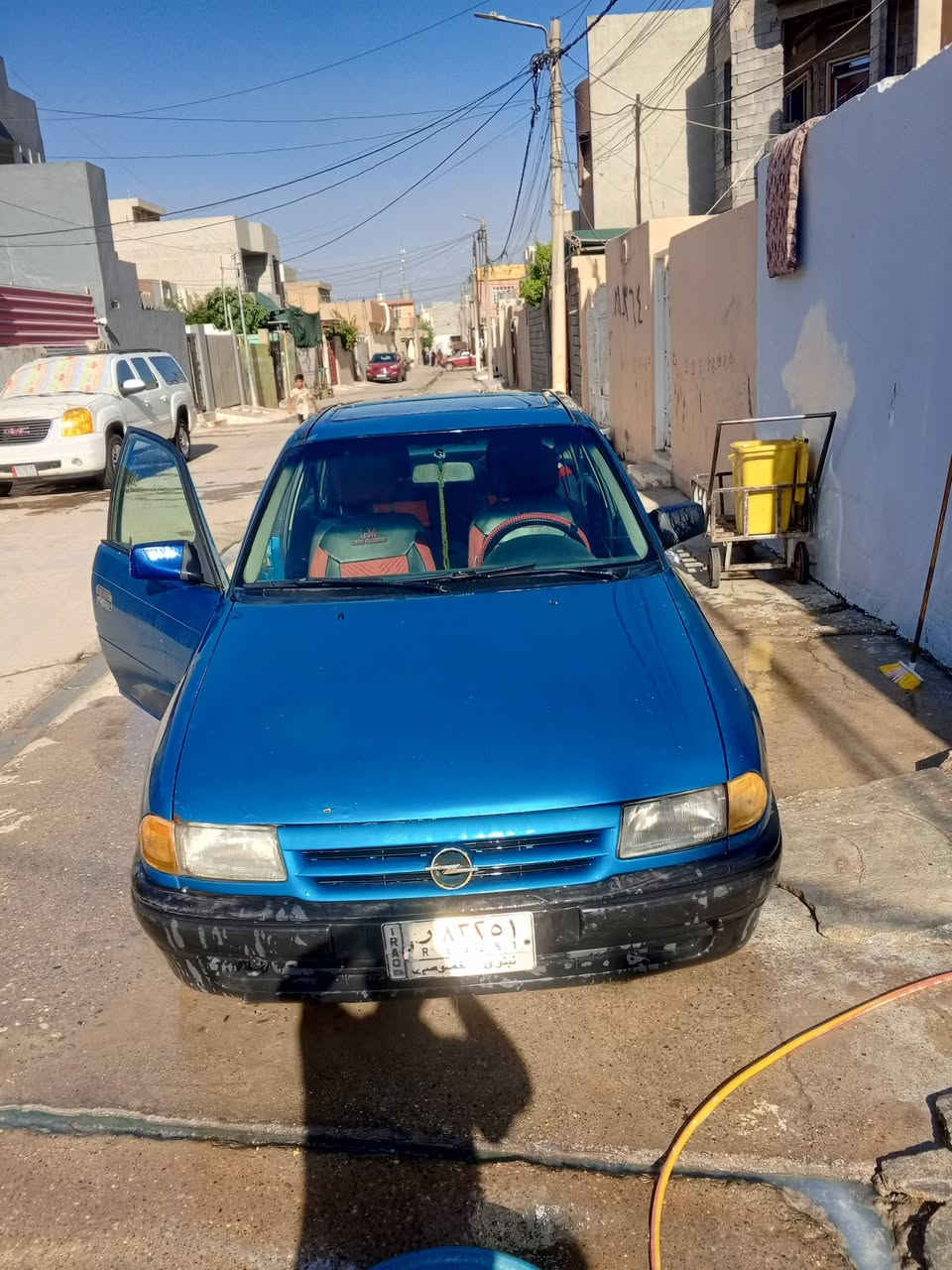للبيع: أوبل أسترا موديل 1993
المحرك والكير: بشرط الفحص (نظيفة جداً).
المشي: ناعم ونظيف وما بيها أي نقص ميكانيكي.
الوضع العام: السيارة اقتصادية وبحالة جيدة جداً للي يدور متانة وعملانية.
التبريد: بدون تبريد (حسب موديلها بلاد).
للتواصل: *********** (واتساب)
