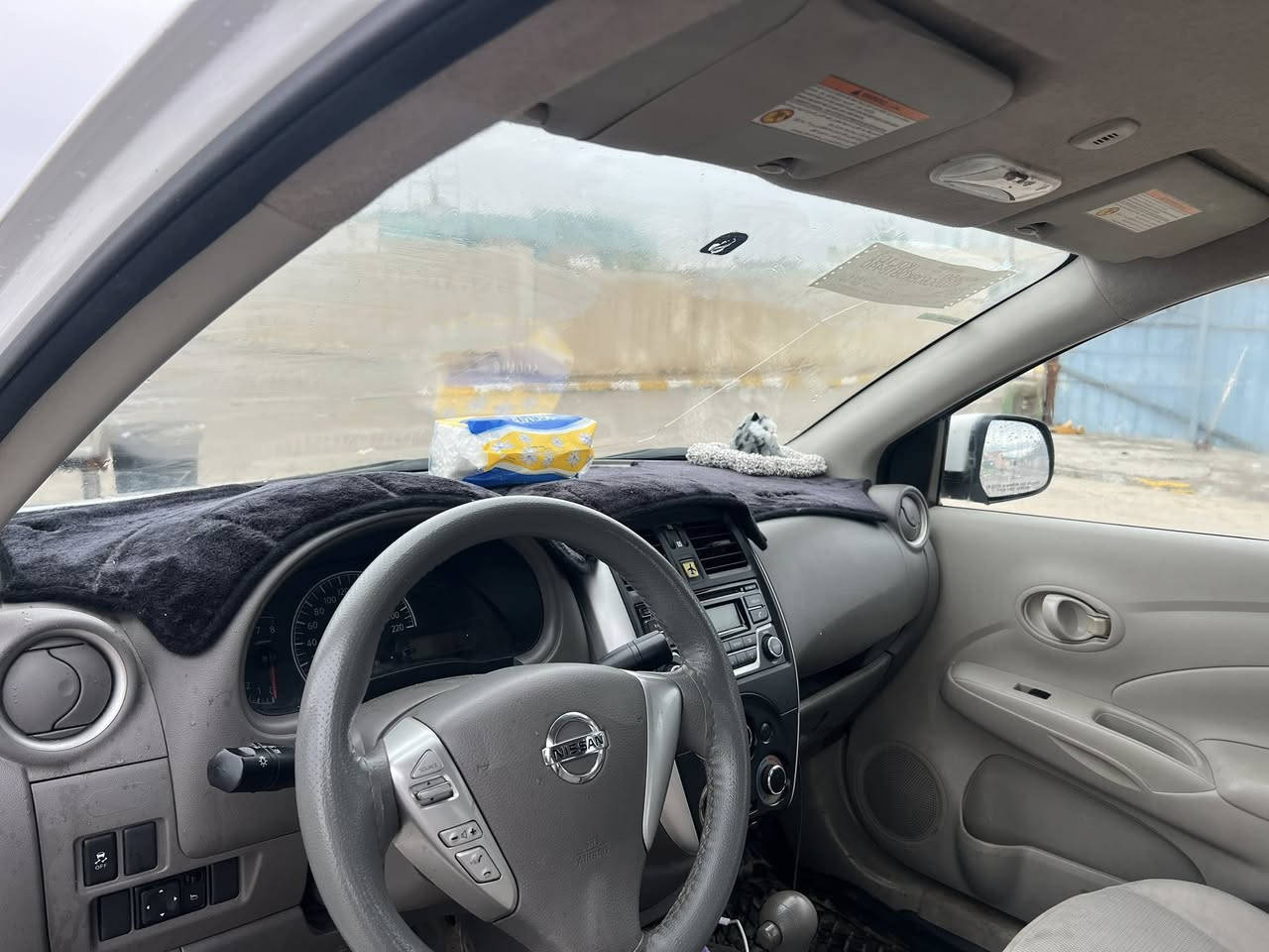 السلام عليكم 
نيسان سني هندي (بليته زركه ) 
موديل 2019 
السياره كلين بدون صبغ ( فقط بيها مكان بارد زغير ) 
سياره خير منً الله 
كير محرك شرط لاتنقيص لا تبخير 
رقم أربيل سنويه هزا جدد 
شرط التحويل 
مكان السياره بيجي 
السعر 112 💵 
بيها مجال للشراي 
للاتصال 
***********
