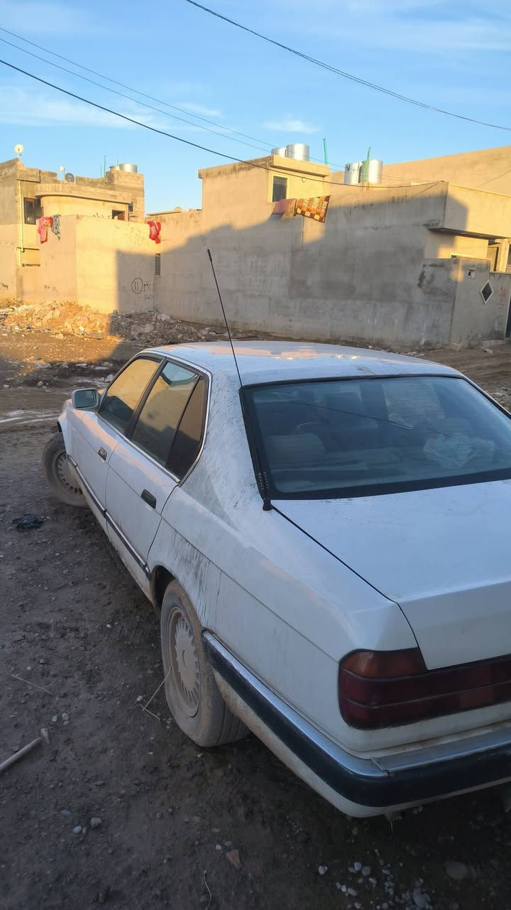 السلام عليكم بي ام دبيلو موديل 1991 للبيع السياره حداديه جديده صبغ عام بدوون ضرر السياره فول السياره بي صوت بالكمشفت والكير عاطل والغرفه مالها بالصندوق مامشدوده ابيعها عل وضعها اني الشرعي السعر 34 وبيها مجال شراي خابرني عل الارقام التاليه
***********
***********
