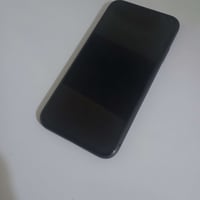 آيفون ١١ ٦٤ • بطارية ٧٧٪ • ايباد جيل ثامن ٣٢