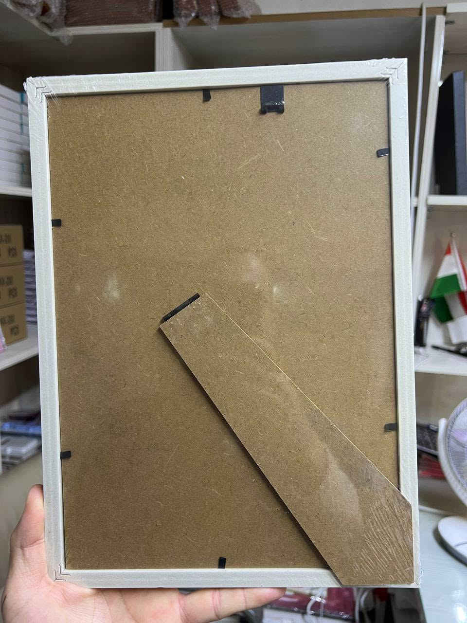 اطار صور A4 خلف ستاند 😍😍

كود:3-1538
عدد كارتون:48
سعر كارتون:
سعر درزن:
__________
***********
***********

https://t.me/zanyar2stationery/8994
