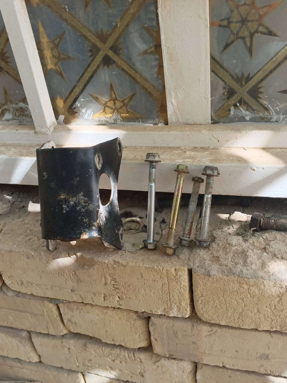 غراض تفصيخ ، كلمن وسعره . أي شي محتاج موجود . تايرات اطار + ويل التاير الخلفي ويل واطار جديد و جزب ايضا جديد دبلات خلفي وامامي كشن CDI الأصلي قاعدة حديد صينية نامة بلاد زلغ مابيها زنجيل الأصفر الأصلي هوه ودشلي صالنصة ام النجمة . شيال محرك هوه وبراغية .
دوسة وسط جسر 
هندر 
دوسة نمر 
اغلبيتهن جدد 

اذا تاخذهن كلهن احسبهن 110 
اذا بدون الكابريتر

الكابريتر جديدة مستخدمها سبوع واحد


**إذا كنت صاحب هذا الإعلان وتريد حذفه لأي سبب، رجاءا أرسل رسالة إلى الدعم الفني**