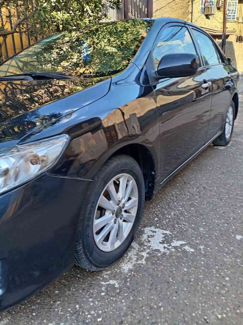 بعد التحيه والسلام
كورلا 2010 أمريكي رقم بغداد
كير ومكينه مكفولات لا تبخير ولا فتح
بيه طخه بين الجاملغ والبنيد مال امريكا 
صبغ عام أثر جراد بدون معجون بس رش 
تخم تاير جديد كهربائيات كلهه شغاله 
داخله لونين تبريد شغال حداديه جديده
شاشه كامره السعر 95 $ مكاني بغداد البلديات 
للاستفسار الاتصال ***********
