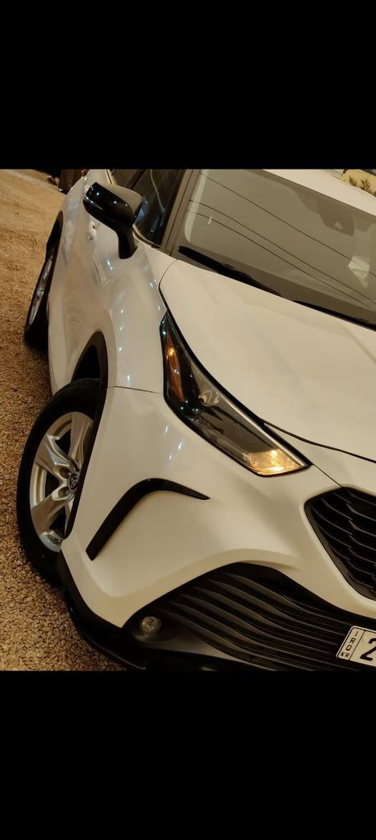 🚗🔥 للبيع فرصة ذهبية ما تتعوض 🔥🚗
Toyota Highlander
موديل 2022
فئة LE | 6 سلندر | بنزين | 

أمريكي 

بيها قطعتين

رقمها دهوك

إذا تريد سيارة عائلية قوية تخدمك سنوات وبدون وجع راس… هاي هي الاختيار الصح 

💪 محرك 6 سلندر 

▪️ 3.5 لتر V6

▪️ 295 حصان 🔥

▪️ قير أوتوماتيك 8 سرعات

▪️ سحب قوي وثبات ممتاز بالخطوط والسفر

▪️ صرفية مناسبة مقارنة بالقوة

👨‍👩‍👧‍👦 مناسبة للعائلة والسفر

▪️ 7 –  راكب

▪️ صف ثالث عملي

▪️ شنطة واسعة

▪️ تكييف ثلاث مناطق (أمام + خلف)

▪️ راحة عالية بالطرق الطويلة

📲 مواصفات حديثة

▪️ شاشة 8 إنچ

▪️ Apple CarPlay & Android Auto

▪️ بصمة تشغيل

▪️ مثبت سرعة راداري

▪️ كاميرا خلفية + حساسات

▪️ جنوط 18 إنچ

🛡 أمان كامل للعائلة

▪️ نظام مانع انزلاق

▪️ نظام ثبات إلكتروني

▪️ تحذير اصطدام أمامي

▪️ المحافظة على المسار

▪️ وسائد هوائية متعددة

✨ مميزات مهمة بسوق العراق:

✔️ محرك قوي يتحمل أجواء العراق والحر

✔️ قطع متوفرة وصيانة سهلة

✔️ سيارة مرغوبة وسريعة البيع

✔️ قيمة إعادة بيع قوية

✔️ عملية داخل المدينة وبالسفر

🔥 سيارة هيبة + قوة + راحة + اعتمادية تويوتا

مكان السياره الانبار القائم الكرابله 

السعر 265 ورقه وبيها مجال حك جيه

الاتصال والاستفسار على الرقم 

***********

أبو سلطان
