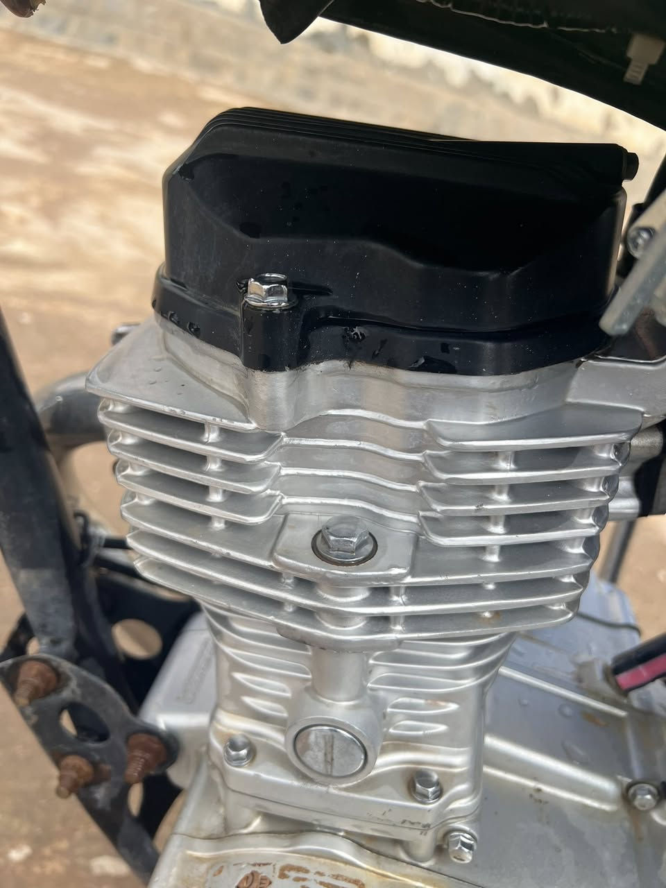 السلام عليكم مأطور تايكر للبيع شرط ما مفتوح نشاط فول شلعه فول السعر 500وبيه مجال قير متواجد خاص الشراي يتصل***********
