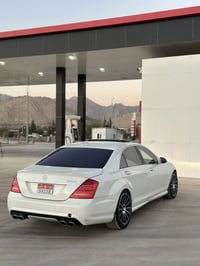 مرسيدس S500 • ٢٠٠٩ • ١٣٠٠٠٠ كم