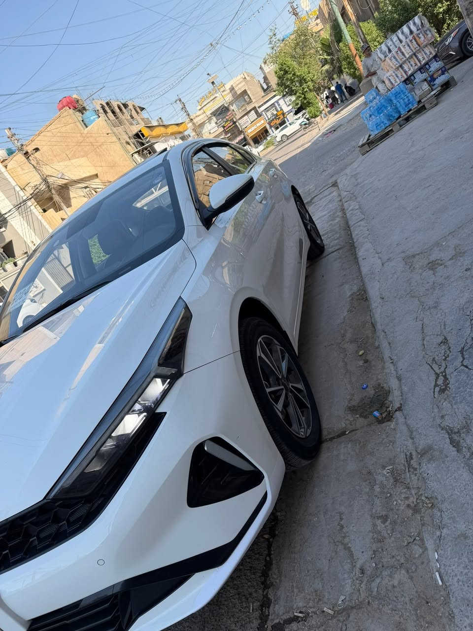 السلام عليكم
كيا كي ثري 2024 رقم أربيل 

ماشيه 31  مكفولة  كفالة عامة من بارد و صبغ و شخط 

المواصفات فوووول

محرك 1500 دبل نوزل دوش 

مكاني بغداد حي البنوك 

السعر  /138 $ وبيها مجال بصيط  

للاتصال / ***********
