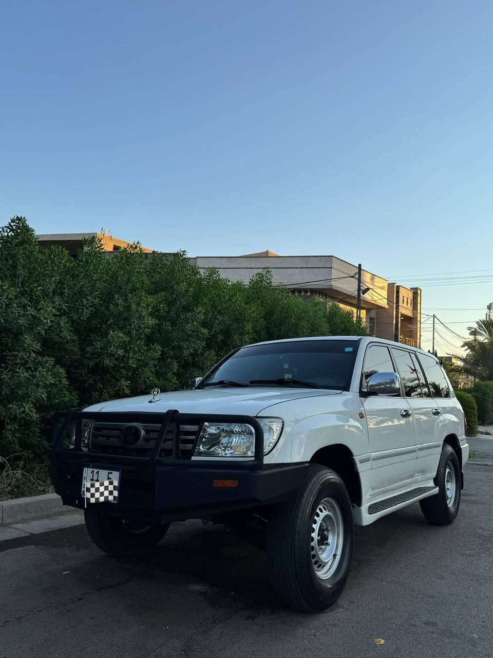للبيع لاندكروز 2002 رقم بغداد بأسمي كير عادي اصل قطري مكينه 6 سلندر سبير علاق فول كهرباء ٣ قطع تبريد وثلاجه اريل كهرباء جام كهرباء قفل بيبان كهرباء شاشه كامره خلفيه دبل تانكي كير مكينه تبريد حداديه كفاله ماشيه 330 كيلو حقيقي
السياره بيها قطع صبغ اني صابغهن ابيع حزام عدا قماره كفاله من الصبغ لغود شواصي كفاله مابيها ضربه السياره سياره جاهزه ونضيفه 
عليه تايرات بالون ماكسس ابو الجمل والتايرات البلاديه موجوده ٥ تايرات دنلوب 
عليها دعاميه درع حديد ARB اصلي والدعاميه البلاديه موجوده جديده وكامله زلغ مابيها وبلوجكترات جدد
مكاني بغداد الكرخ
السعر 155$
للاتصال ***********
واتس اب ***********
