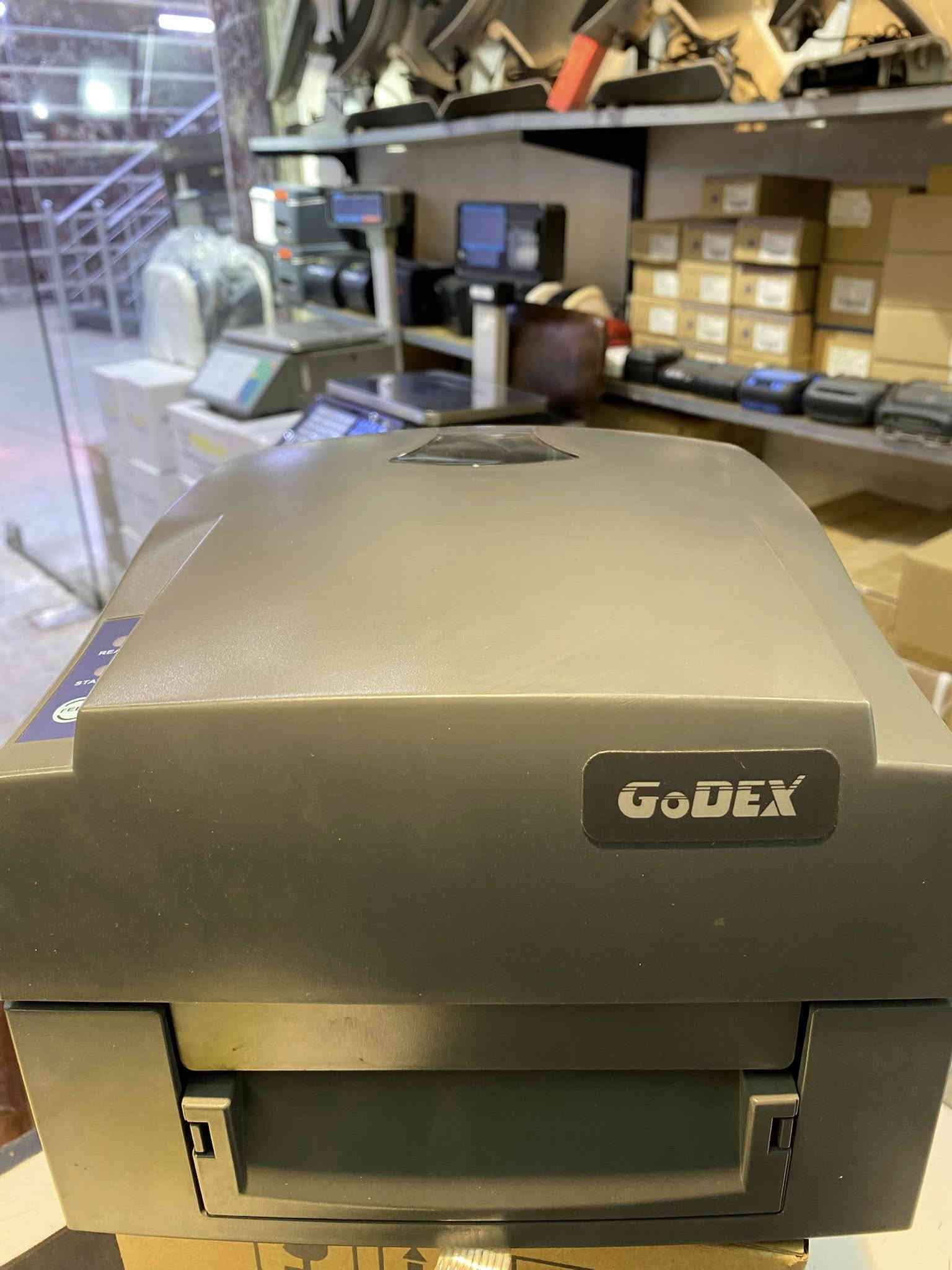 السلام عليكم متوفر كاشيرات مع برامج مطاعم وكوفيات وايضأ طابعات حراريه لجميع القياسات اسعار جمله ومفرد 

للاستفسار ( *********** )
