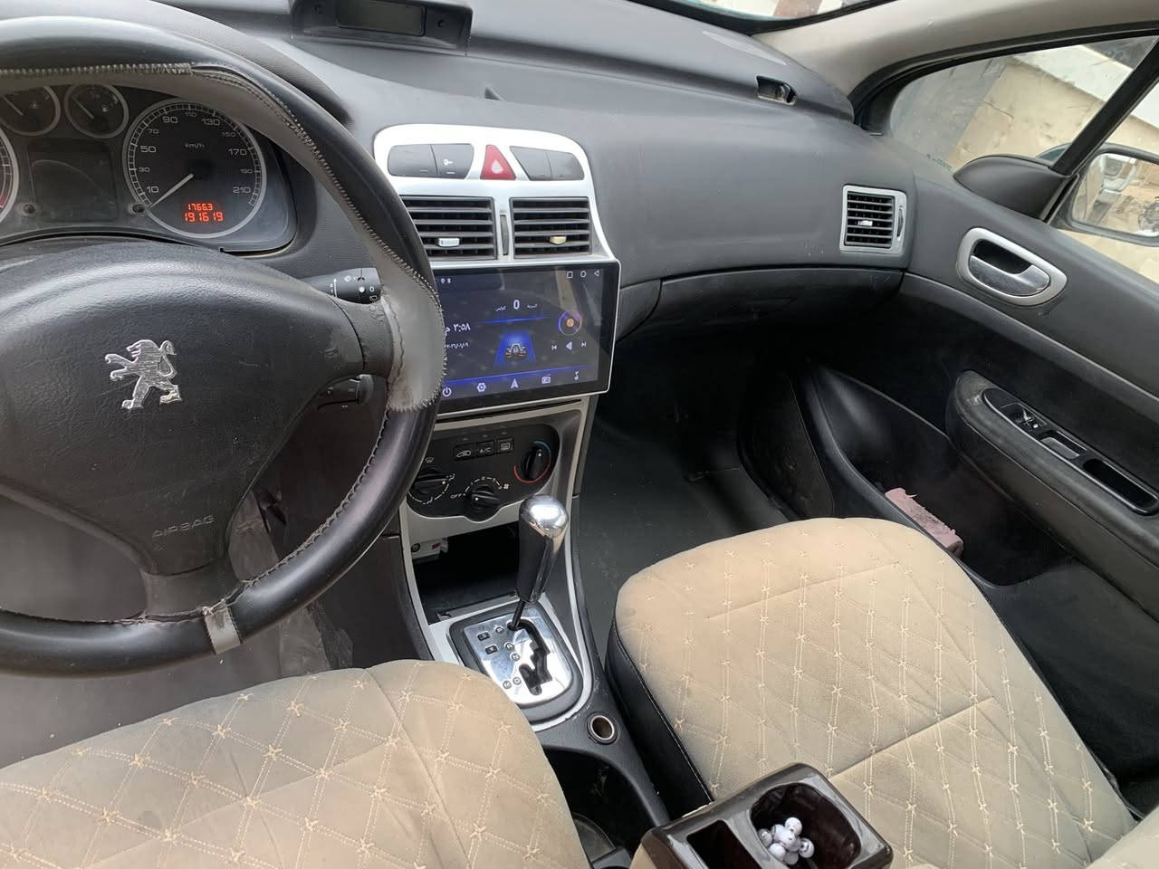 بيجو ٣٠٧ رقم بغداد بسمي تحويل ثاني يوم السياره نضيفه بشكل ماملعوب بيه تبريد شغال السعر ٤٥ وبيه مجال مكاني بغداد ممتواجد عل نت اتصل وتدلل ***********
