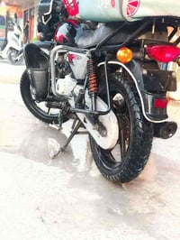 دراجه بوكسر جبلي موديل2023 درجه مفتوحه مره وحده وعليهه عقد مروري ريدهه...