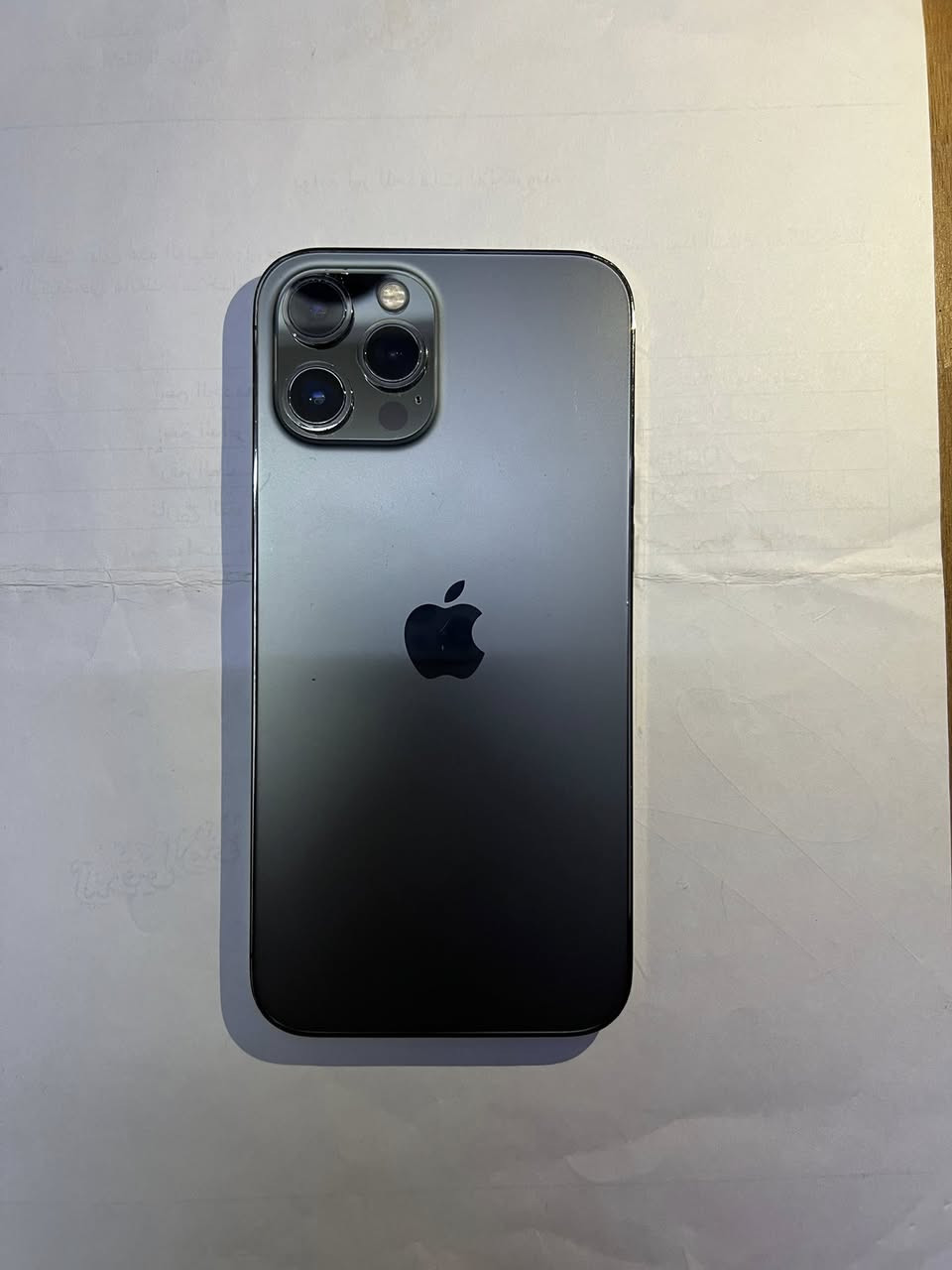 للبيع ايفون 12 برو ماكس نظيف مامفتوح بطاريتة 80 السعر 500 الف وبي مجال للتواصل ***********
