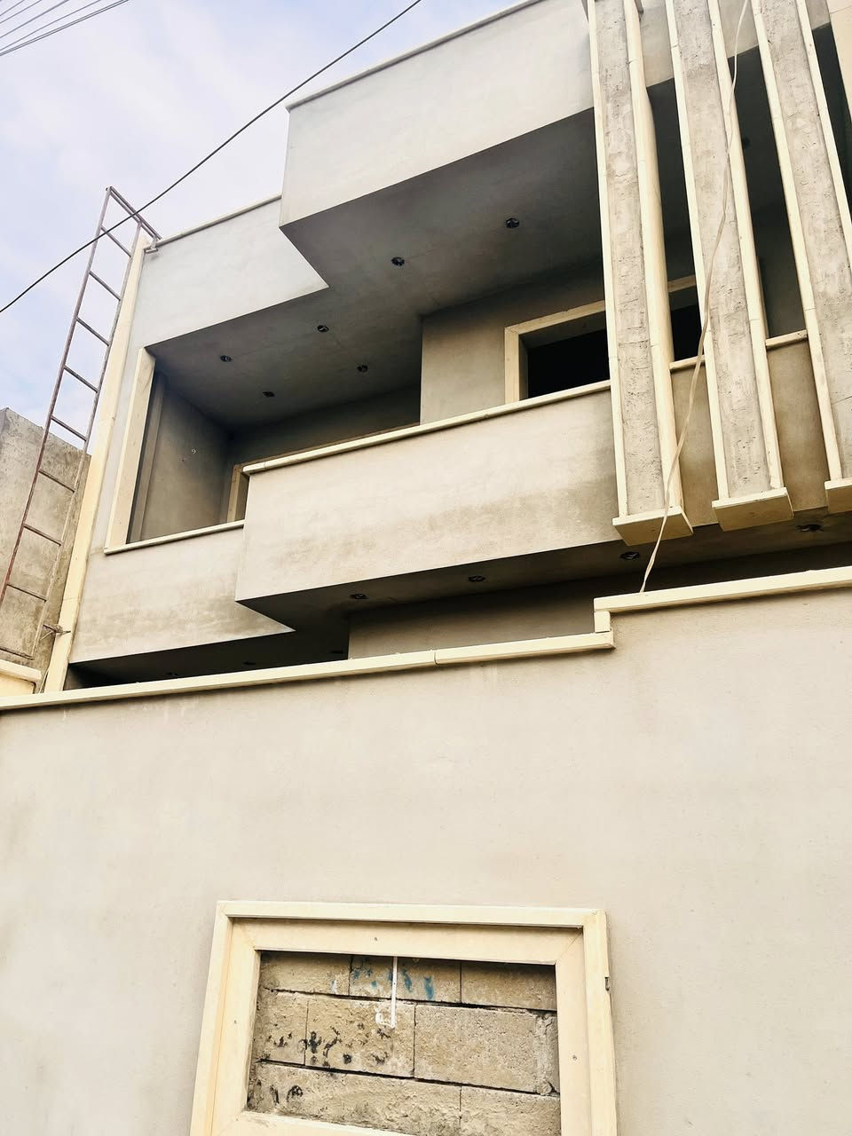 لباخ سمنت شغل درجه اولى  عمل داخل الموصل فقط  للتواصل —***********
