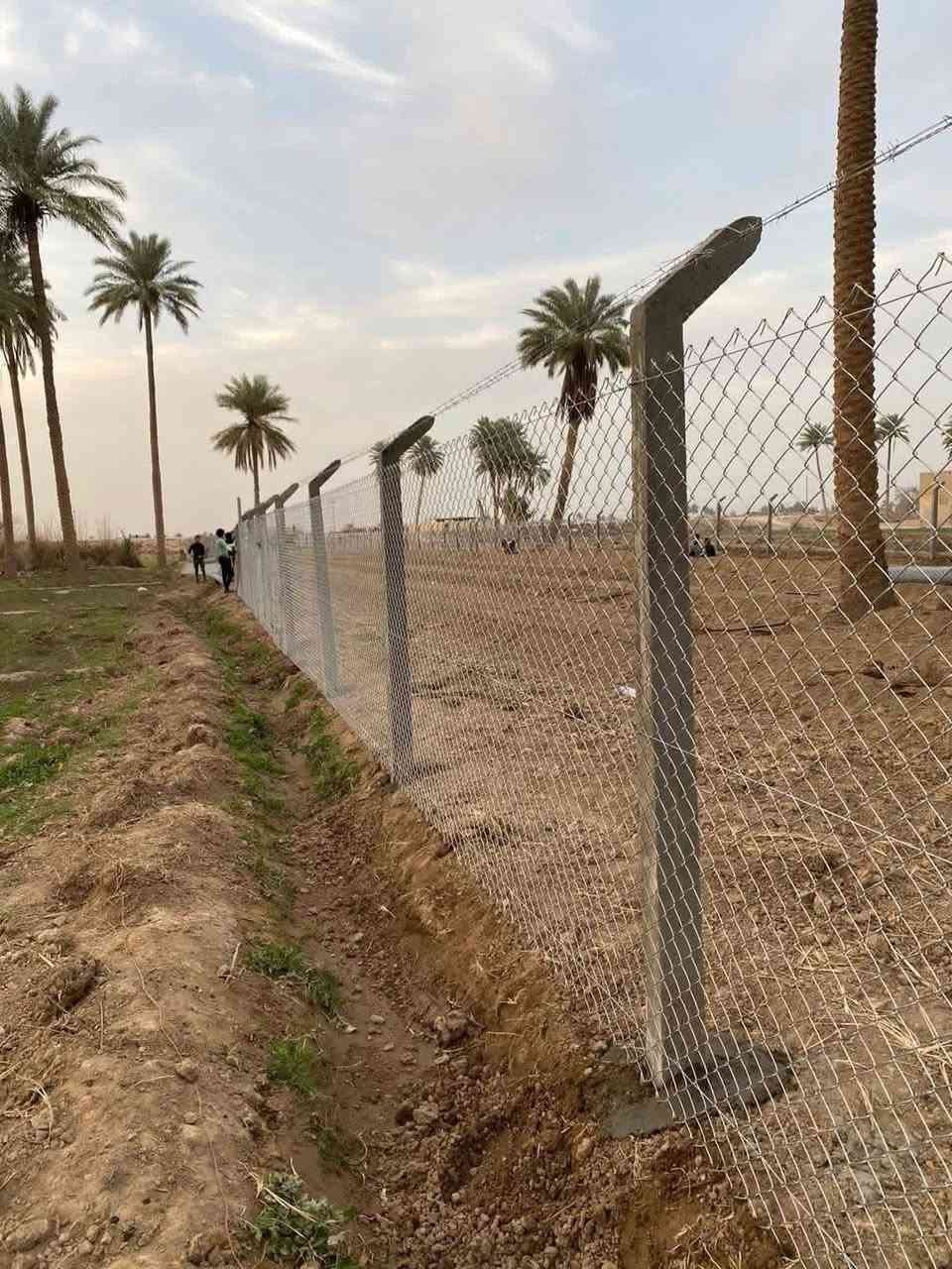 ***********
يتوفر واتساب 
مستعدون لعمل ونصب اسيجه  بيارسي بكافة أنواعها وشغل مضبوط و بأاسعار مناسبة وحسب المواصفات والمساحه نعمل في جميع محافظات العراق الحبيب 🇮🇶
