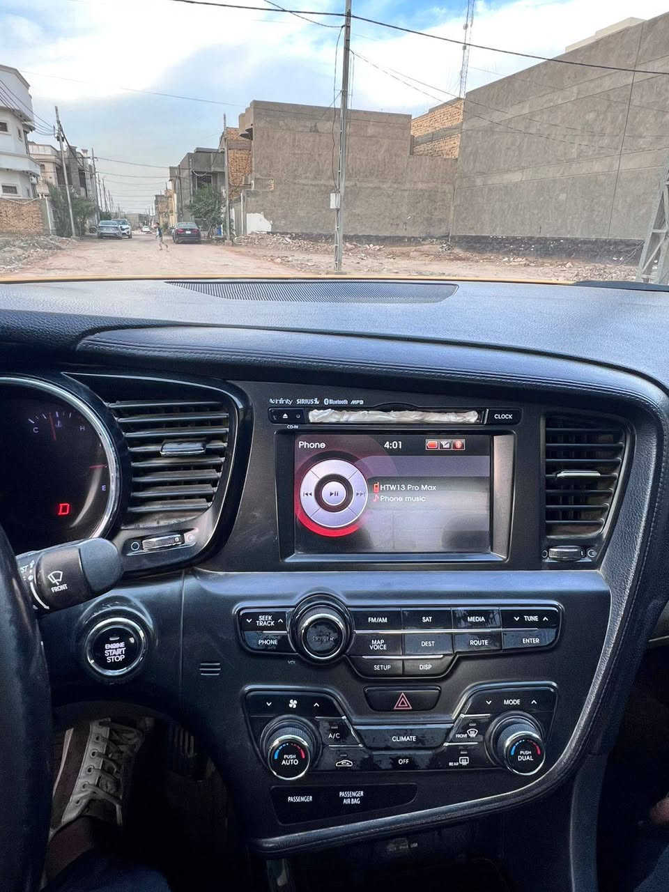 اوبتما تكسي 2012
وارد امريكي ضربته بنيد وجاملغ
فول مواصفات 1.1
بنراما بصمة تبريد تدفئة بالكشنات محرك 2400
السعر 105 مكاني الديوانية الاستفسار على هذا الرقم( ***********)
