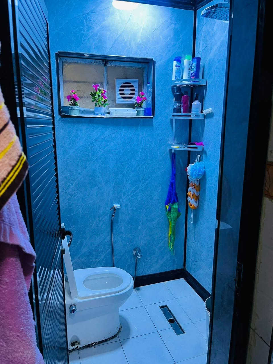 مشتمل للبيع شعب سارع الصحة خلف شركة الببسي  للاستفسار ***********
