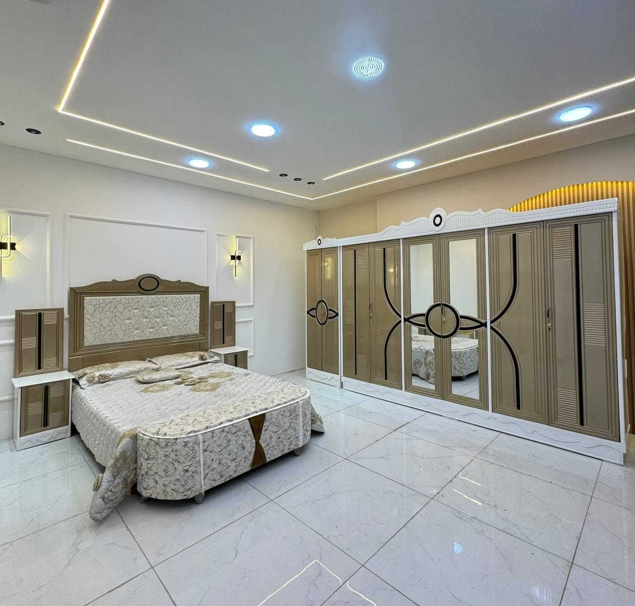 السعر // مليون فقط 😍

🔅تفاصيل الغرفة المرمري  ....

 خارج ٤ملم ام دي اف 🔺
وداخل معاكس ٣ملم 
صبغ حراري  درجة اولى 

عدد القطع  ٧ قطع 😍
🔺1 //جرباية  قياس  ١٦٠ × ٢٠٠ 
🔺//ميز جانبي ايسر قياس ٥٠
🔺2// وميز  جانبي  قياس ٥٠
🔺3// زاوية ارتفاع مترين عرض ٨٠
🔺4// وميز بلازمه  
🔺5//وميز مراية ارتفاع مترين عرض ١٢٠
🔺6// وكنتور ٦ باب  ارتفاع مترين و١٥ طول ٣ متر و١٥

القطعه الثامنة حسب الطلب شازلون
سعرها ٥٠ الف ❤️

(توصيل مجاني مركز بغداد )
التوصيل يشمل الشد مجاني 🔥
(اطراف ٥٠)
باقي المحافضات حسب البعد
شازلون سعرها ٥٠ الف
شازلون مخزن ٧٥ الف


**إذا كنت صاحب هذا الإعلان وتريد حذفه لأي سبب، رجاءا أرسل رسالة إلى الدعم الفني**