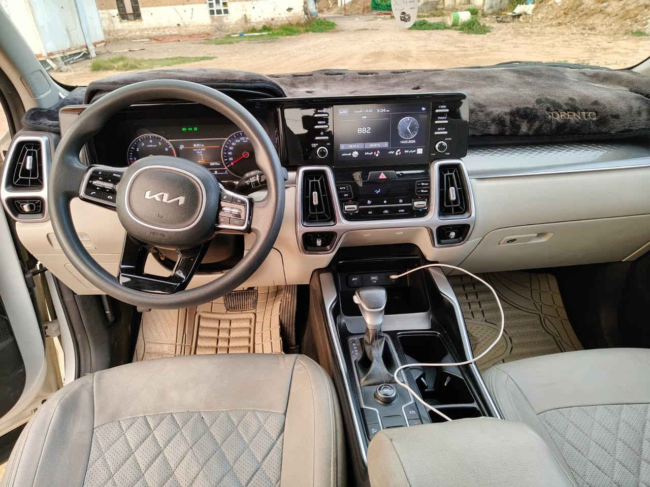 السلام وعليكم للبيع كيا سورنتو
الموديل 2023

   سياره وارد خليجي 

مواصفات حساسات اماميه حساسات خلفيه

 

شاشه كبيره داخل عسلي 

ويل كب اكروم

سياره 4 سلندر 2500 

ماشيه 70 

سياره مكفوله وجديده نضافه فول

رقم اربيل تحويل ثاني يوم 

هزه جديده 

رقم جديد

 مكاني الانبار الرمادي 

 سعره ٢٤٨ وبي مجال قليل 

***********
