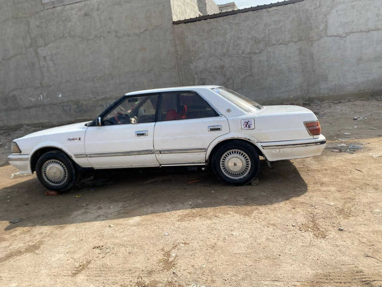 سلام عليكم عندي هارتوب موديل 1990
سياره بيها ضربه جنطه وبيها /بكن/ سياره باسمي رقم نكليزي مشروع وطني باسمي عوزها ترتيب اريد مراوس سايبا لون ابيض نضيفه شوي مكان الزبير ***********
