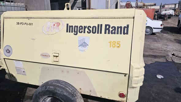 البيع كبرسر العنوان بصره ***********عدنان *********** حسين
