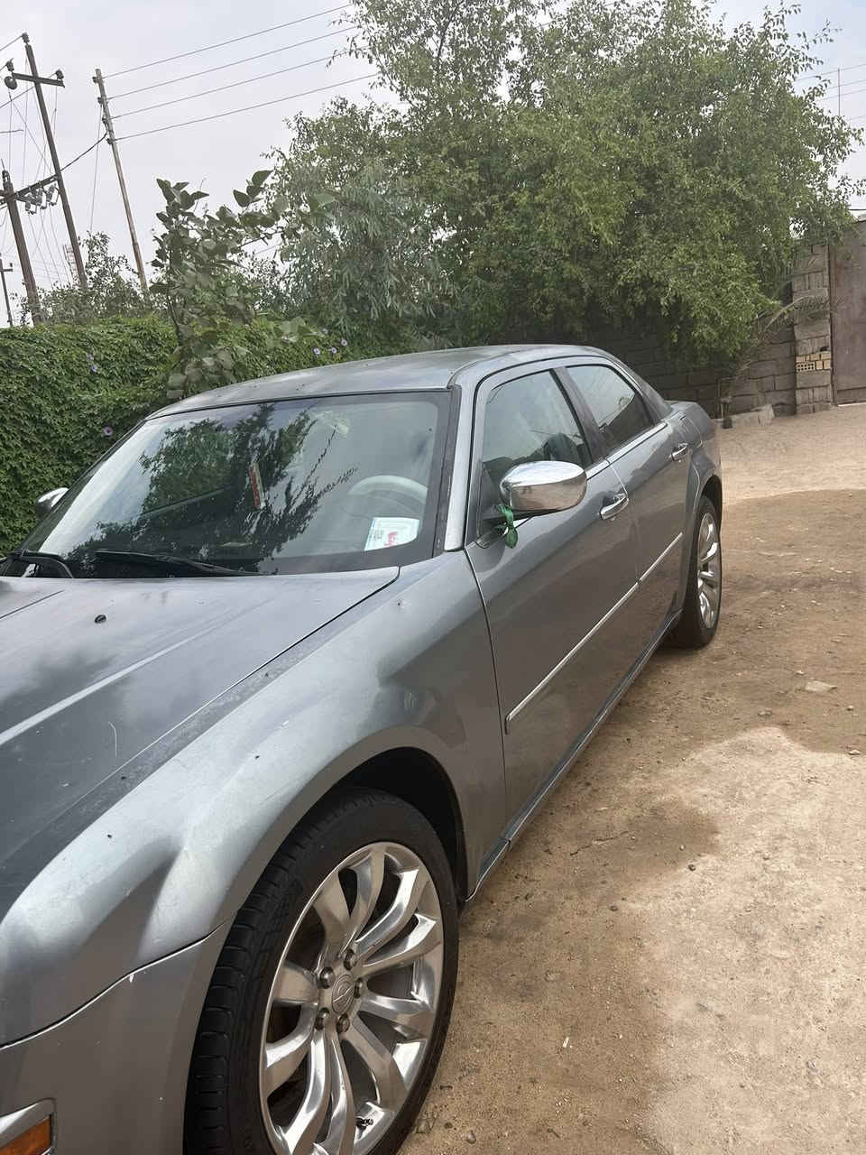 السلام عليكم اوباما موديل2007رقم اربيل راعيها بالنجف يريد تحويل مكاني بصره زبير سياره خير من الله مكينه وكير مكفولات السياره وارد كندي بيها صبغ اثر جراد 
تواير توني شادهن حداديه هم توني مسويها
رايدها ب95وبيها مجال الهاتف***********
