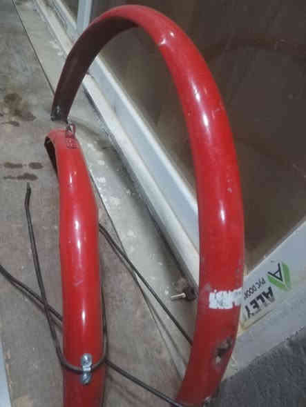 سلام عليكم باسكل للبيع فول نصافه كامل ماعوزه شي غراضه كلها كامله لون مميز السعر 85 وبي مجال مكاني كوت حي الجهاد السفحه ***********
