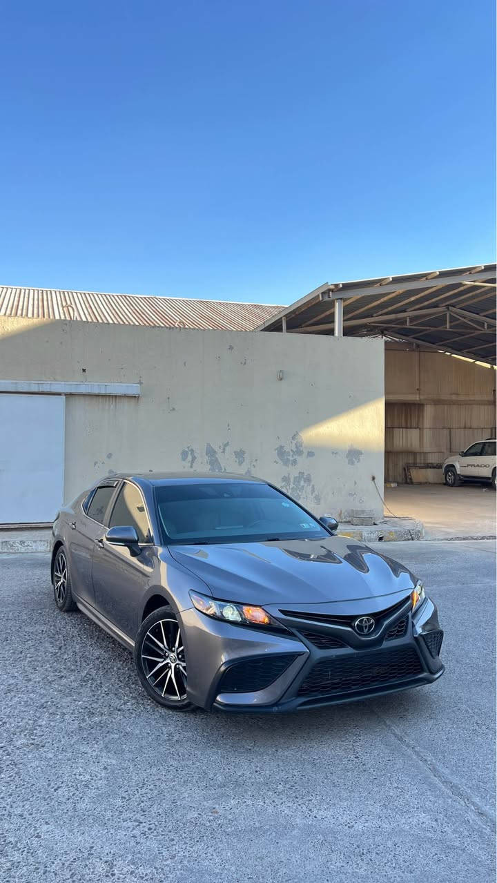 2024 camry SE plus AWD 
ضرر موجود ب صورة بدون ارباك 
ماشي 29,000 mil 
سعر 170 
شراي اتصل *********** أربيل, العراق

