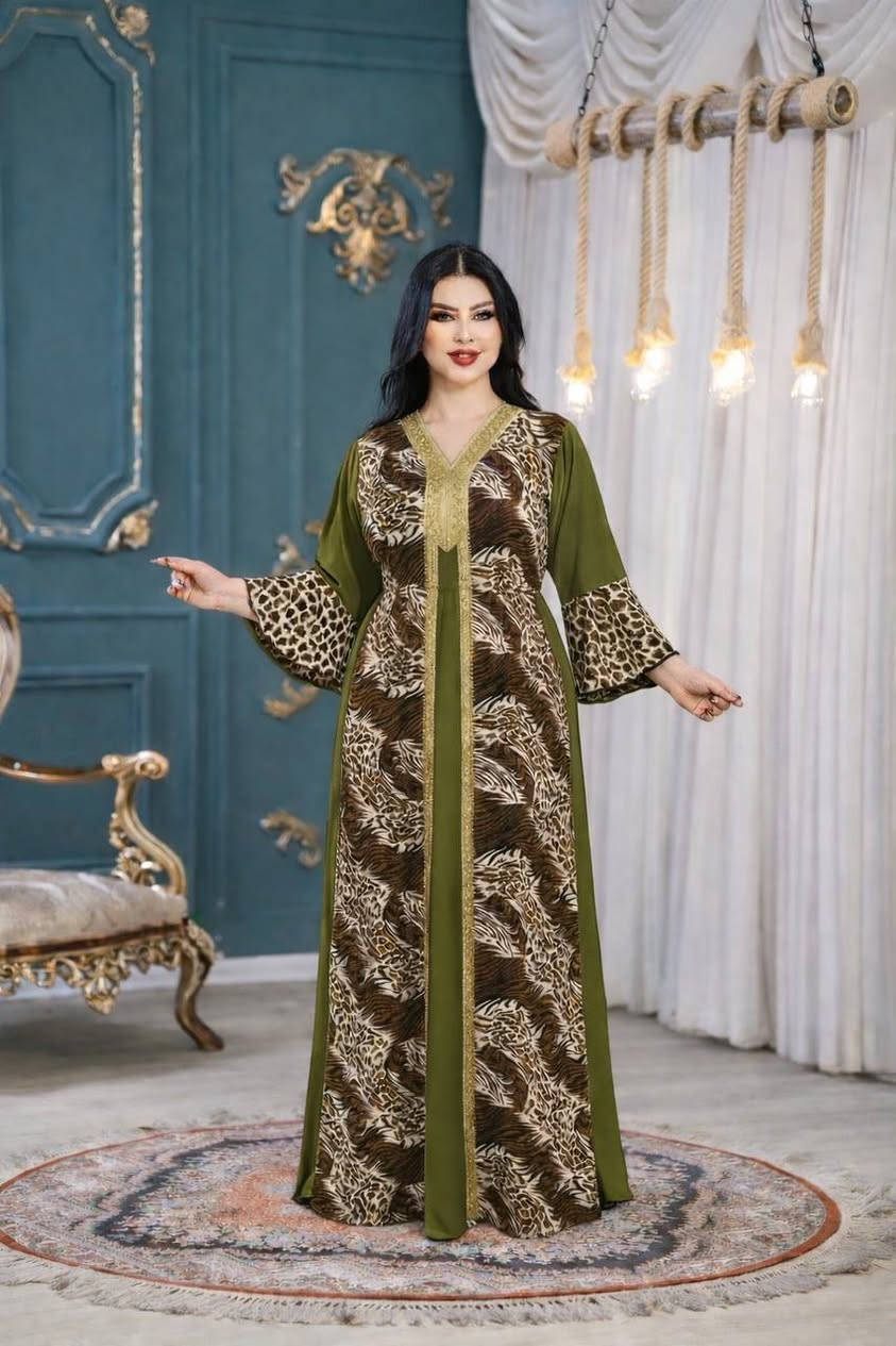 دشداشه كشمير نسائي
موديل تطعيم مع حزام امامي 
ردن غجري مع باقي تفاصيل 
قطعه درجه اولى وشرط لفحص✔️
الخامه كشمير ايطالي 
القياسات  L  XL  XXl
الدرزن 4 الون


**إذا كنت صاحب هذا الإعلان وتريد حذفه لأي سبب، رجاءا أرسل رسالة إلى الدعم الفني**