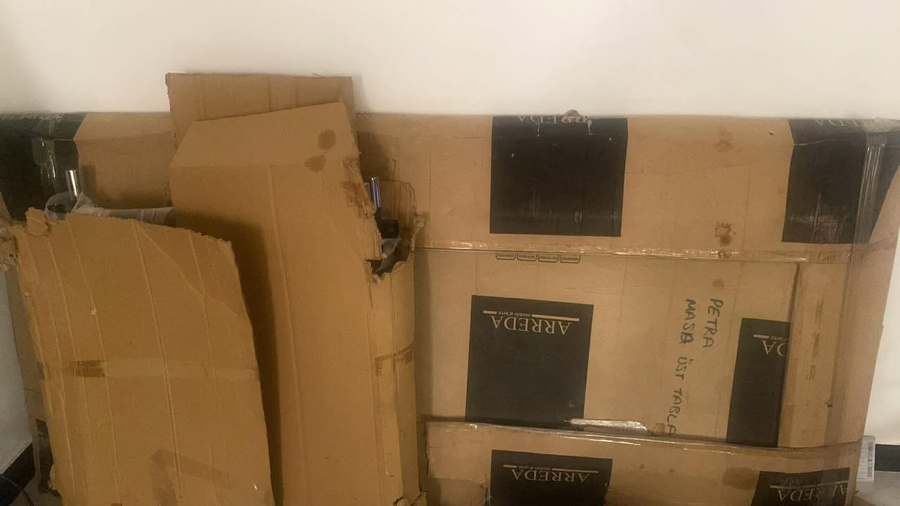 فقط الميز للبيع بالكارتونه جديد غير مستعمل قياس مترين وعشرين *متر رايدته ٣٥٠ وبي مجال عنواني غزالية


**إذا كنت صاحب هذا الإعلان وتريد حذفه لأي سبب، رجاءا أرسل رسالة إلى الدعم الفني**