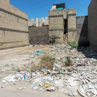 قطعه أرض للبيع 200 متر حسب المشتري يريد 100 او 200 بداية المربع الثاني...