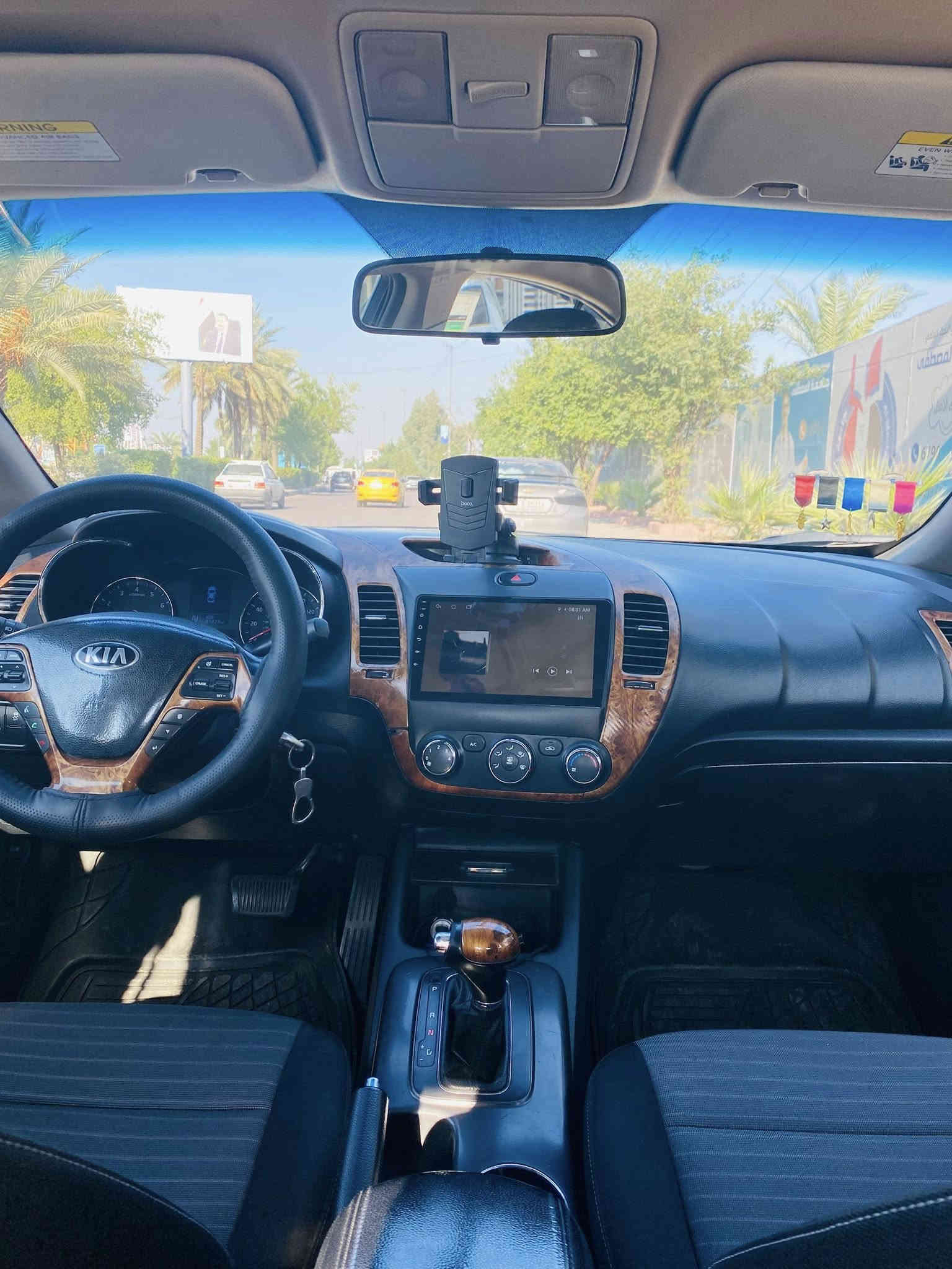 السلام عليكم كيا فورتي 2015 مكينه 2000 gdi بحاله جيده جدا لا صوت لاتبخير الكير جيد جدا السياره نظيفه لحد يقارنه بالمهجومات بالسوق مداريه كلش بالنظافه ونوعيه الدهن البجم كبس السياره داخله نظيف الصدر 90 بالميه التبريد شغال وبارد السياره تاخذه كبل للشارع مال شغل ظربته شويه بالجاملغات الاماميه صفح ومن وره عله كد شبر بالحوض 
السعر 105 وبيه مجال واليجيني ماارجعه مكاني بغداد حي القاهره جامع النداء 
***********
***********
