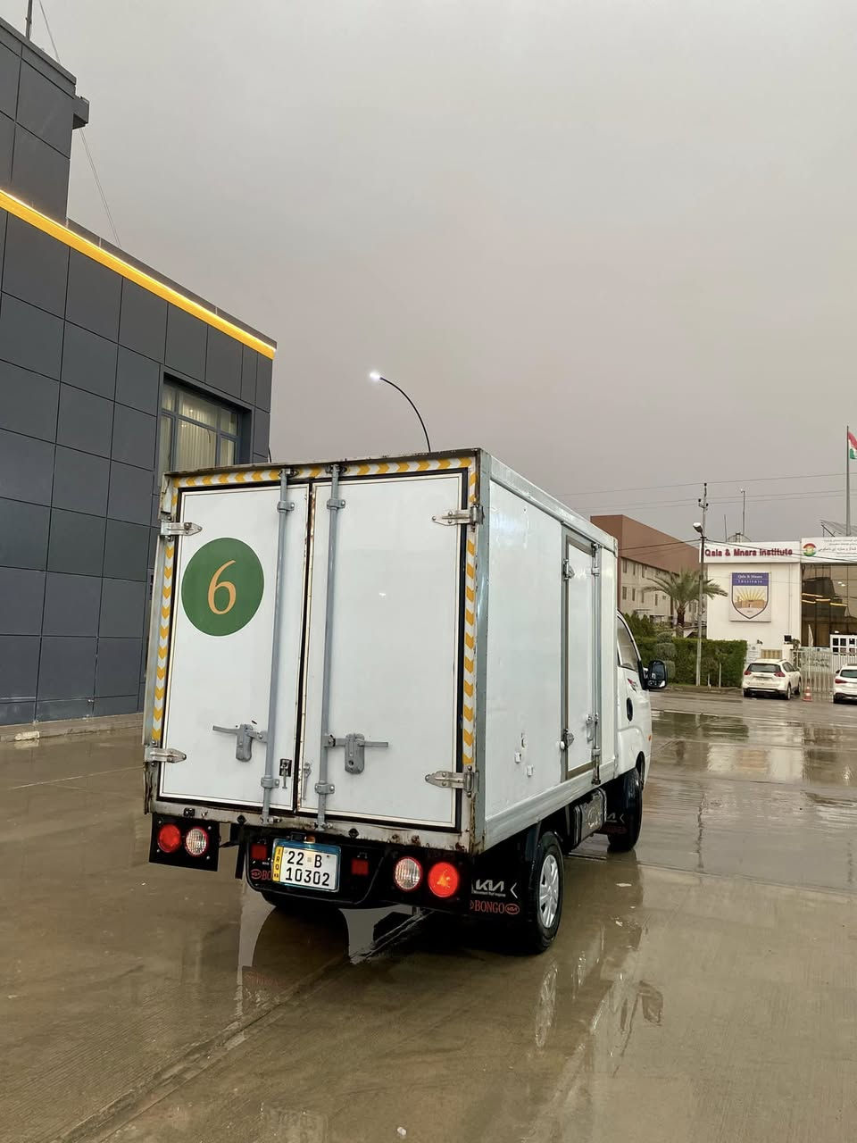 ‎كيابةراد ٣٠٠٠ى مؤديل 2010 مةكينة عادى
‎رةقةم هةولير سةيارةكةبةناوي خؤمة سةنةوي و ژينكة 
‎گيرو مةكينة شانسي بةراد تةبريد بةشةرت
0750 4305921
0771 8456744
