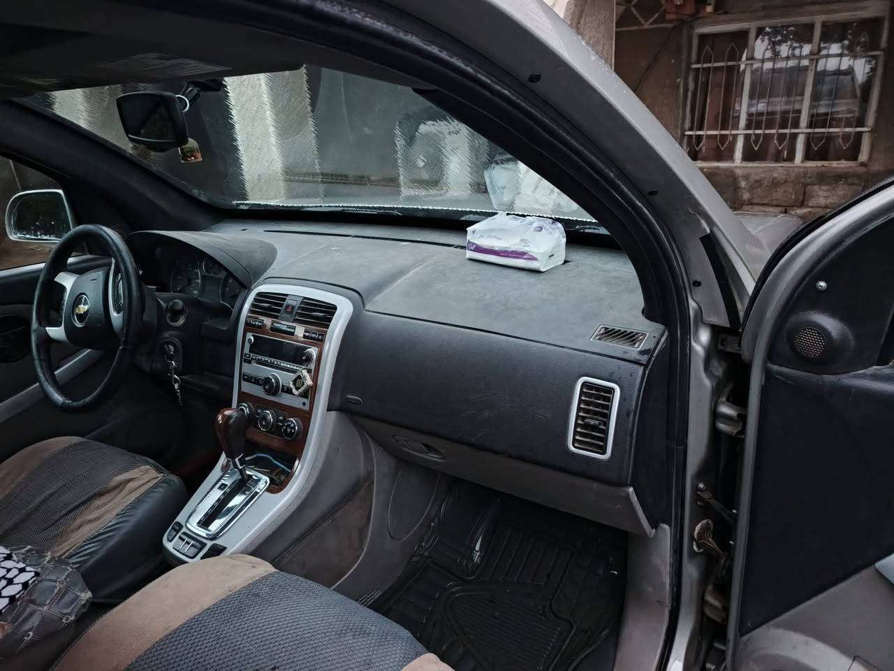 كوينكس 2007رقم اربيل وارد امريكي حادثه فقط جاملغ الامامي الايسر وبالعراق طخه بالاهلال جاملغ الخلفي
سياره حلوه مكينه جيده 6سلندرحجم 3400 وكير جيد ودواخل حلوه نقصهه فقط حداديه تعبانه واكو بعض الترتيبات البسيطه السعر 67 وبيهه مجال مكان السياره واسط نعمانيه 
***********
