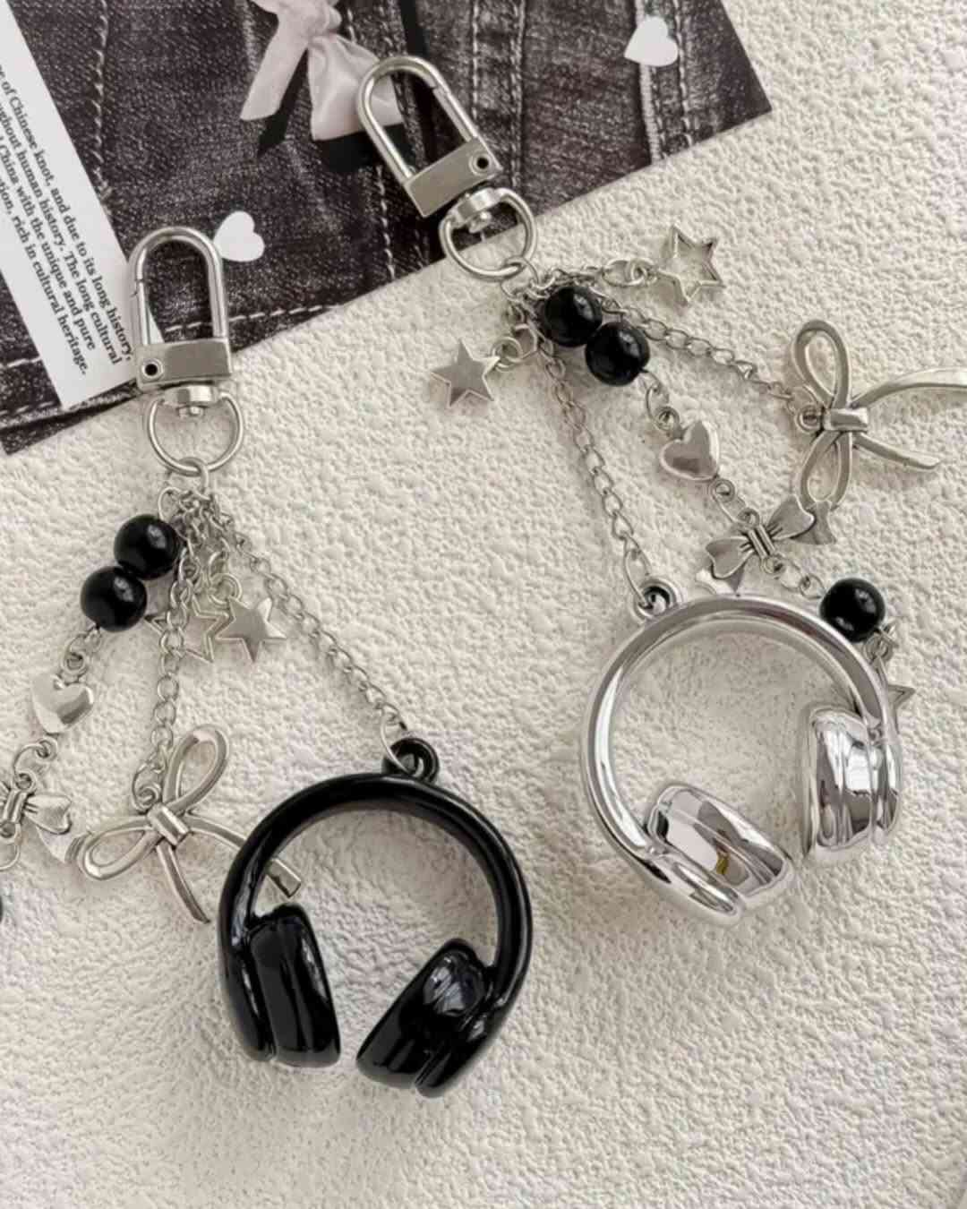 .

ميدالية السماعة
Headphone Keychain 🎧

اللون:اسود🖤فضي🩶
كوالتي جيد✨
رجـالي نسـائي 🙎🏼‍♀️ 👨🏼

سعر القطعة:3,750 ألـف🔥
____
__

متـاجرنا 👇
@stray_store1
@stray_accessorie
@stray_vintages
@stray_suits
@mars_librar.y 
@stray_stationary11 
 __.

__

توصيـل  الناصريه مركز الفين ديـنار ❇️

اقضيه ونواحي 3 الاف

المحافظات 5 الاف دينارر

💢عن طلب لايقل عن ال 12 الف دينار 
_
⛔ اذا كان اكو غلـط بالطلبيه او غير مشابـه للصوره يمكن استبداله

التوصيل في يـوم واحد فقط⚡🔥
_
#انمي #هاري_بوتر #ترند #كوول #مودل هودي ملابس ستراي_ستور


**إذا كنت صاحب هذا الإعلان وتريد حذفه لأي سبب، رجاءا أرسل رسالة إلى الدعم الفني**