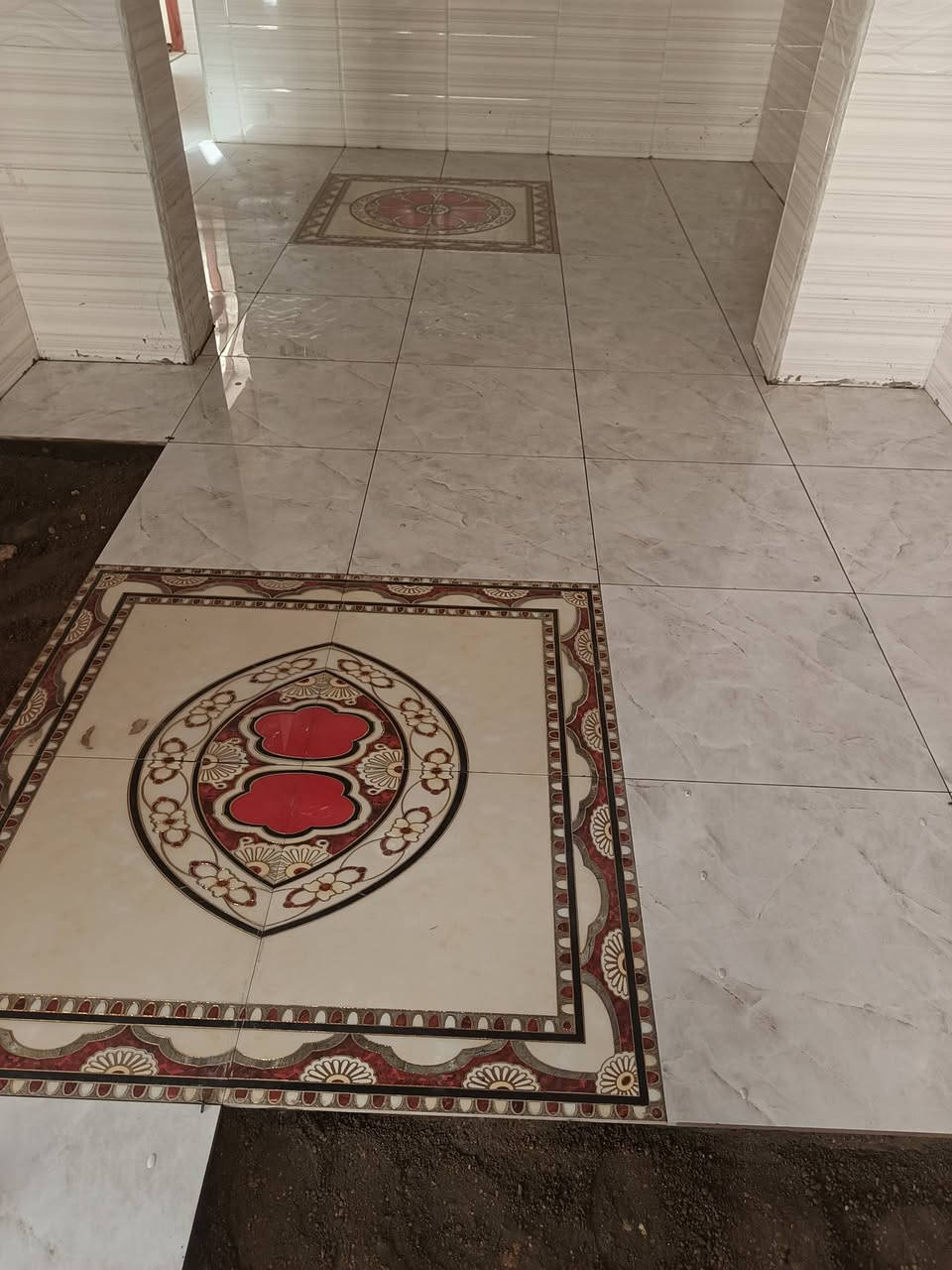 السلام عليكم ###خلفه سيراميك جداري وارضي عملي في كربلاء ***********////***********
