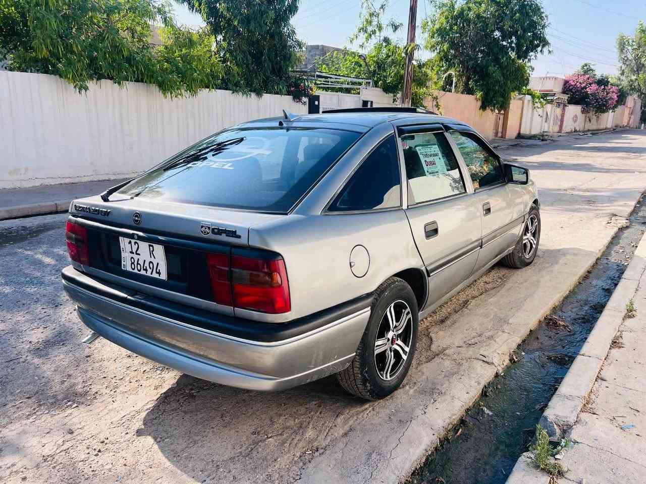 السلام عليكم اوبل فكترا موديل ٩٤ اصل تبريد ياباني محرك ٢٠ كير اوتو رقم جديد شرط محرك و كير السعر٥٠ و بيه مجال شرط جديد الكشر مصبوغ السقف جماليه الاساس جديد لتواصل *********** او ***********
