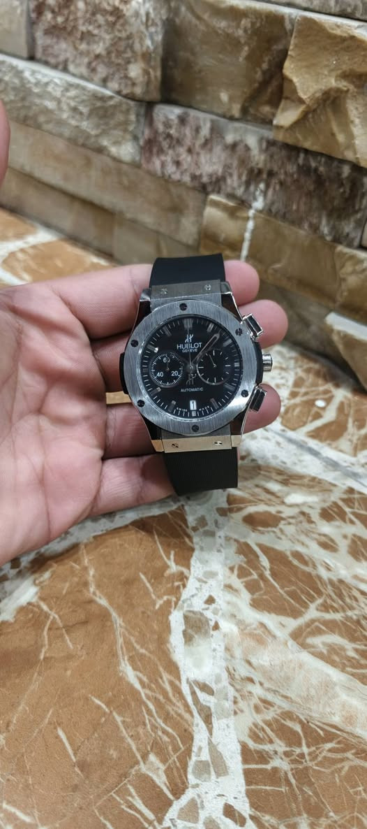 ساعه هلوبلوت اصلي مكينه سوسري اصلي
تاريخ وثواني شهري مع كل ملحقات عنوان كركوك سعر خاص
6 براغي  يتحمل 10 امتار جوه المي


**إذا كنت صاحب هذا الإعلان وتريد حذفه لأي سبب، رجاءا أرسل رسالة إلى الدعم الفني**