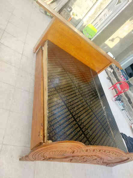 للبيع
   جوربايه ام نفرين مال غرفه كامله مع الديكور بلوك اسود قويه جدا نجارة عراقي
طول متر ١٩٠ عرض ١٤٠
السعر ٧٥
قضاء المدينة/ منقطة البدران 
***********
