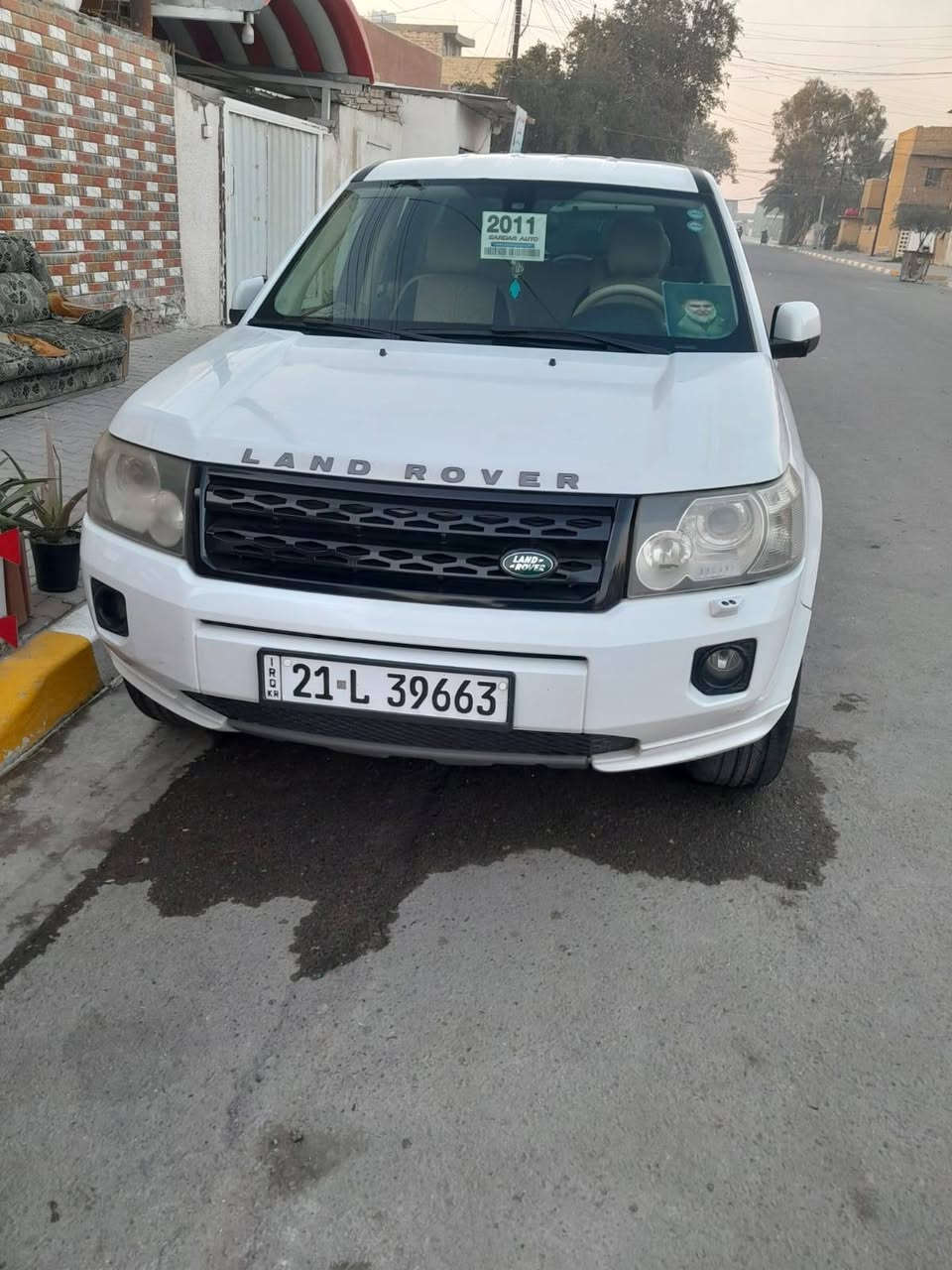 يا الله السلام عليكم سياره لاند روفر 2011 تخم تاير صدر  ***********جديد باسمي سياره جاهزهءتحويل ثاني يوم سعرها خاص
