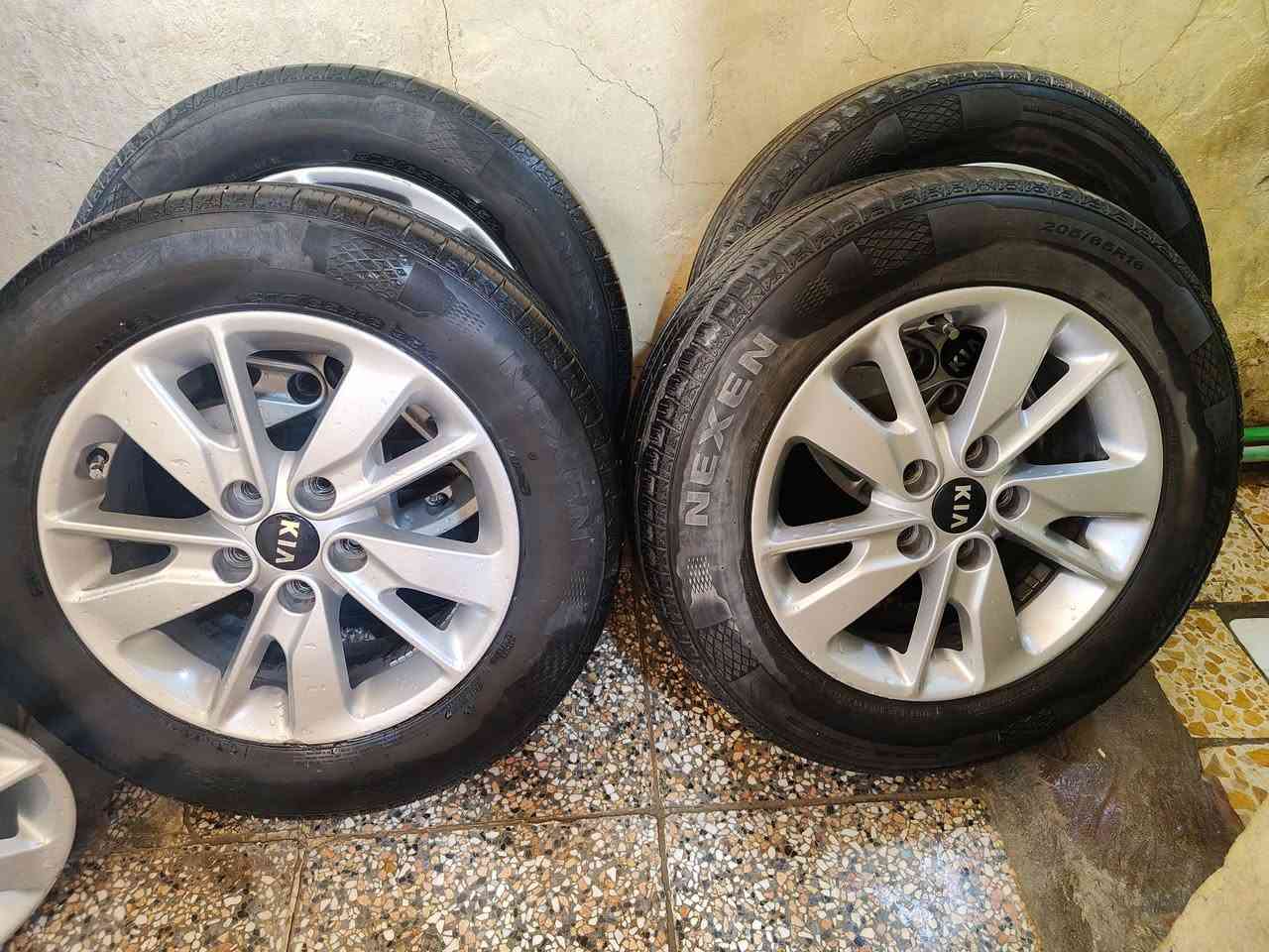 سلام عليكم ويل كب اوبتما 18
هو وتايرات 4 كوري نص عمر وسبير بس ويل عنوان الديوانية حجم 16 سعر 300 وبيهن مجال ***********
