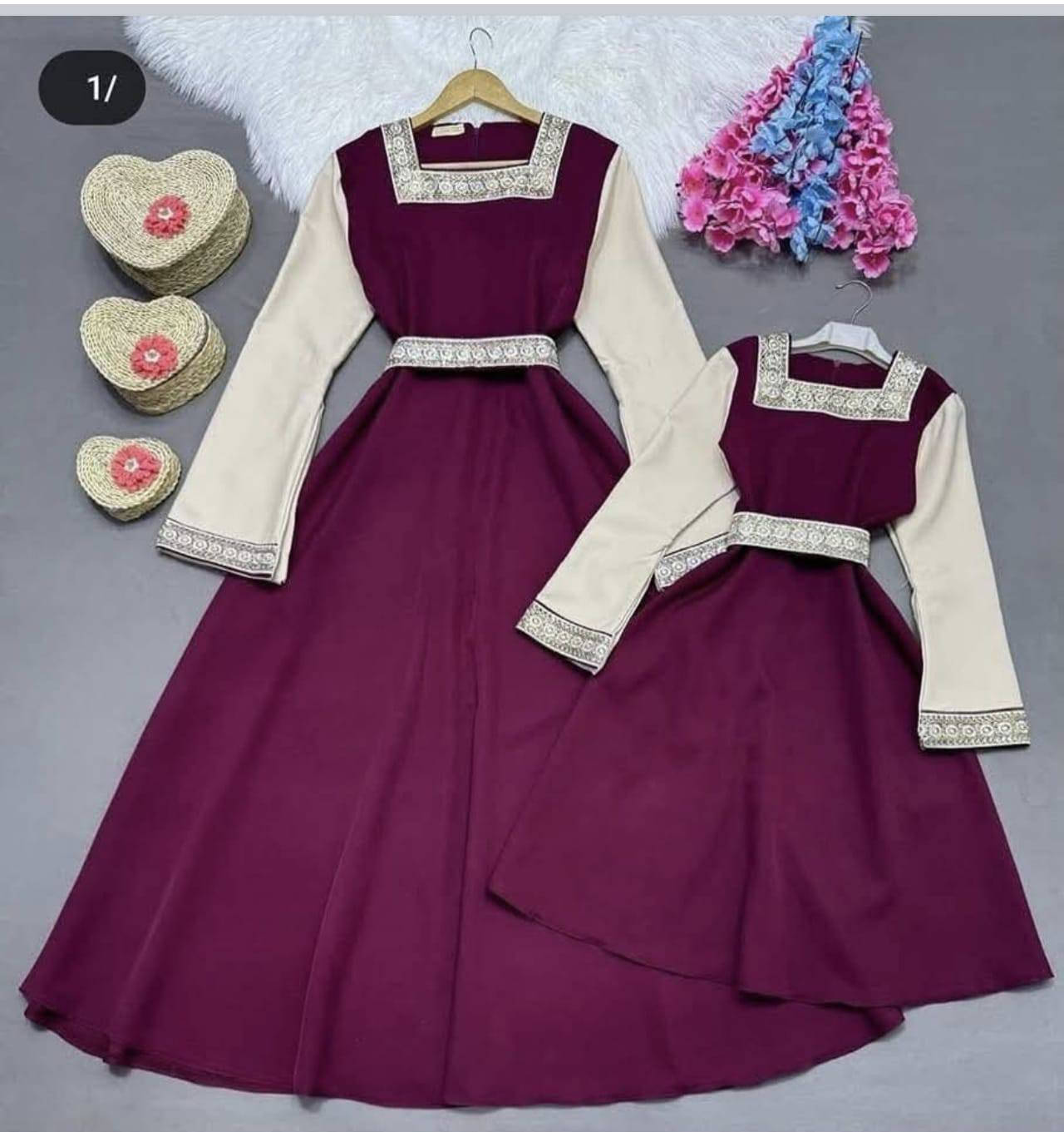 فستان الأم مع البنت رمضاني يجنن بلبس 

نوع الخامة دابل تركي  ❤️

سعر الأم  مع البنت 30 الف 

المقاسات الأم  38 40 42 44 46 

مقاسات البنت 4 5 6 7 8 9 10
توصيل 5 لجميع محافظات العراق 🚛


**إذا كنت صاحب هذا الإعلان وتريد حذفه لأي سبب، رجاءا أرسل رسالة إلى الدعم الفني**