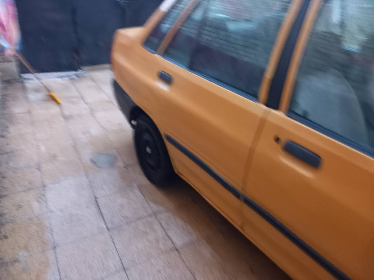 السلام عليكم سايبه لبيع بيه بس جاملغ مدل رقم نكليزي سنويه ٣٠ مصفره هيه وغرامات راعيه يريد تحويل ابيع وراوس سعر ٢٦ وبيه مجال ***********
