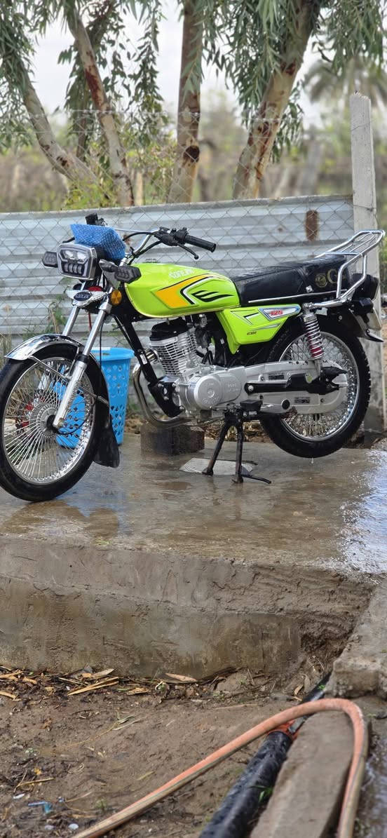 سلام عليكم
درجه تايكر لبيع موديل 2025
دراجها بعدها علسحك 
لون مميز أو شعندك مروس نزل وحسب لتفاق
سعر 800 
بيها مجال


**إذا كنت صاحب هذا الإعلان وتريد حذفه لأي سبب، رجاءا أرسل رسالة إلى الدعم الفني**